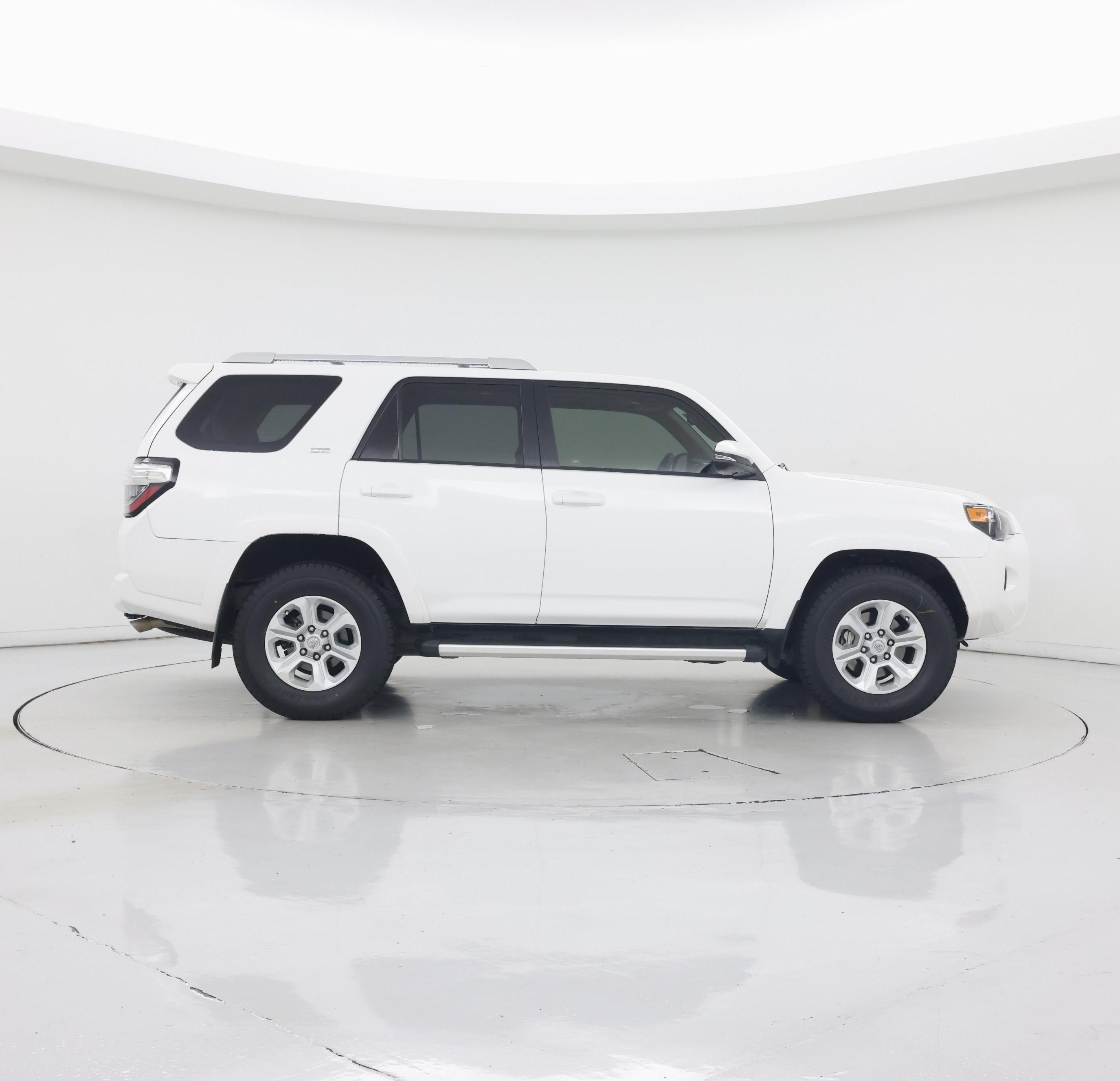 Thumbnail: 2014 Toyota 4Runner - 7