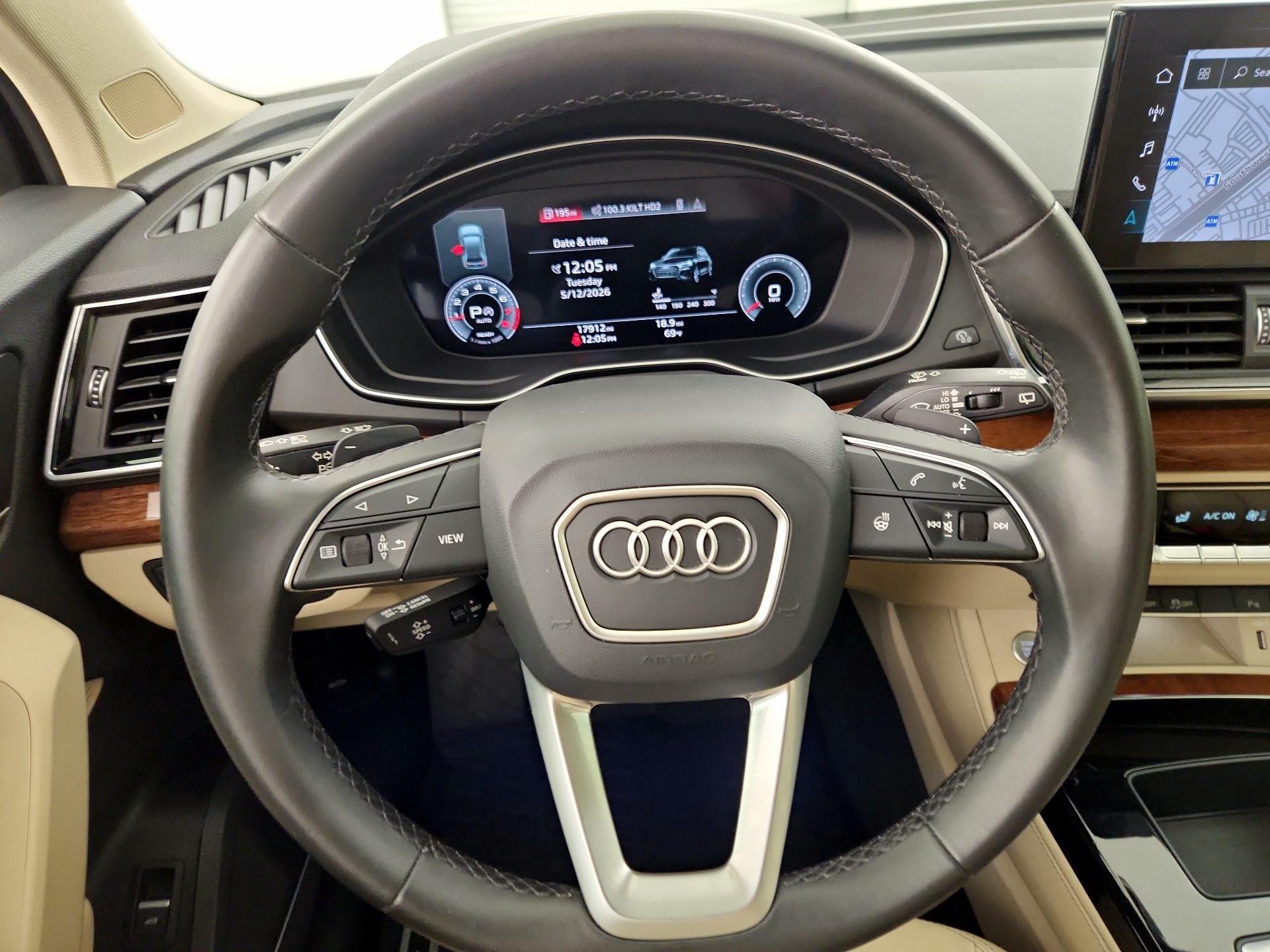 Thumbnail: 2022 Audi Q5 - 10