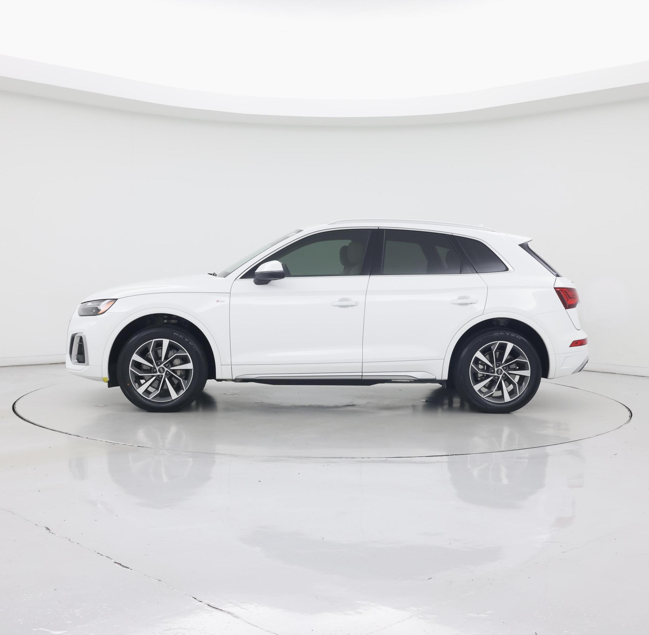 Thumbnail: 2022 Audi Q5 - 3