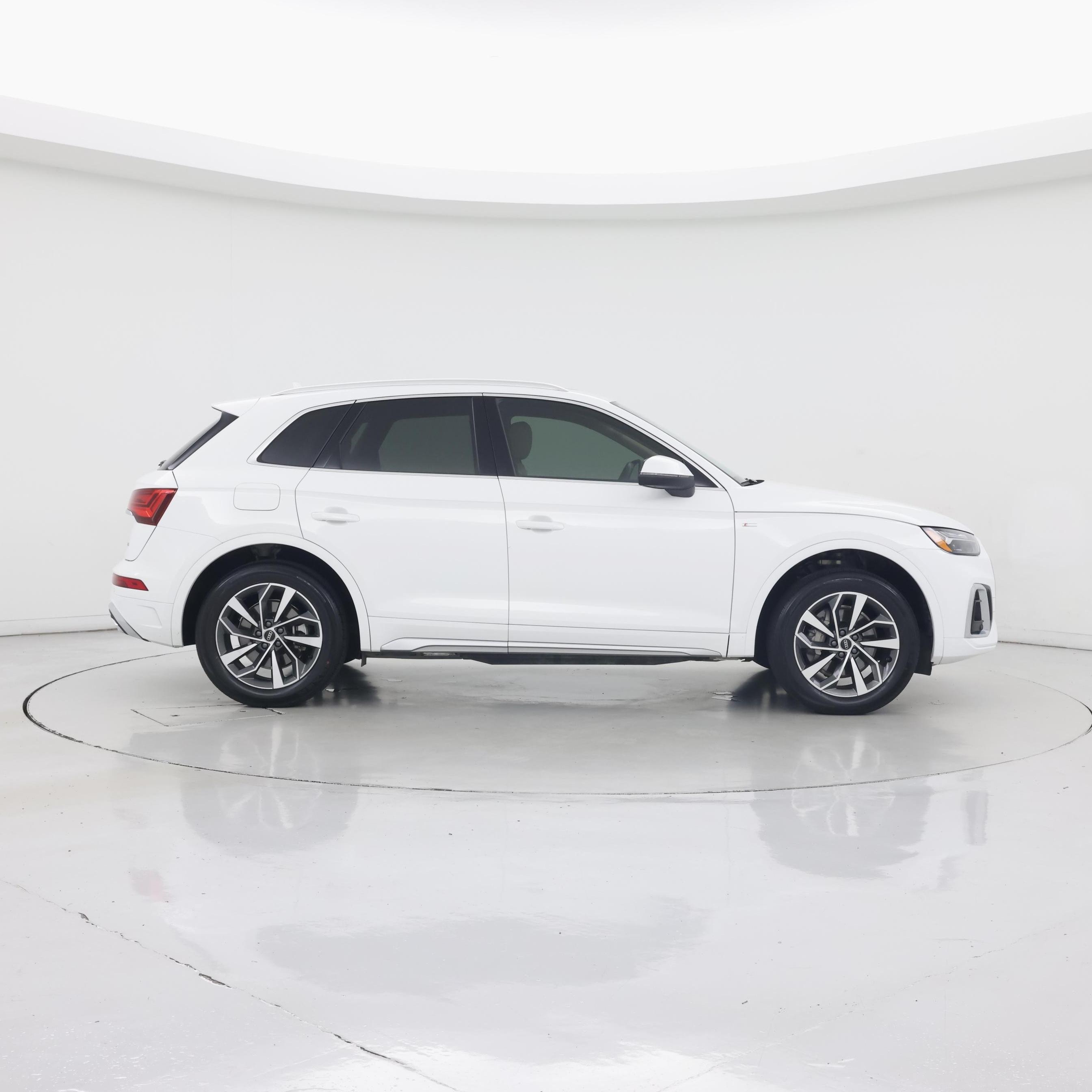 Thumbnail: 2022 Audi Q5 - 7
