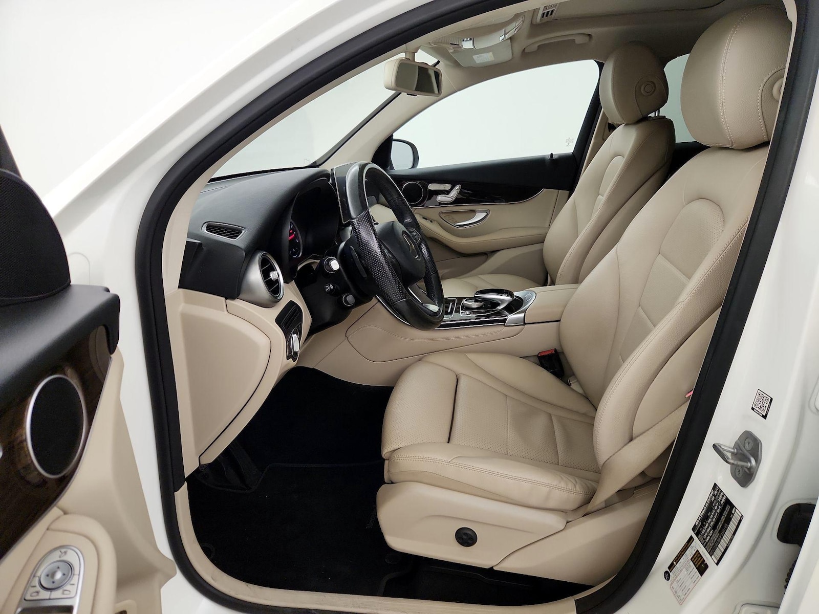 2018 Mercedes-Benz GLC Coupe GLC300 - Photo 12