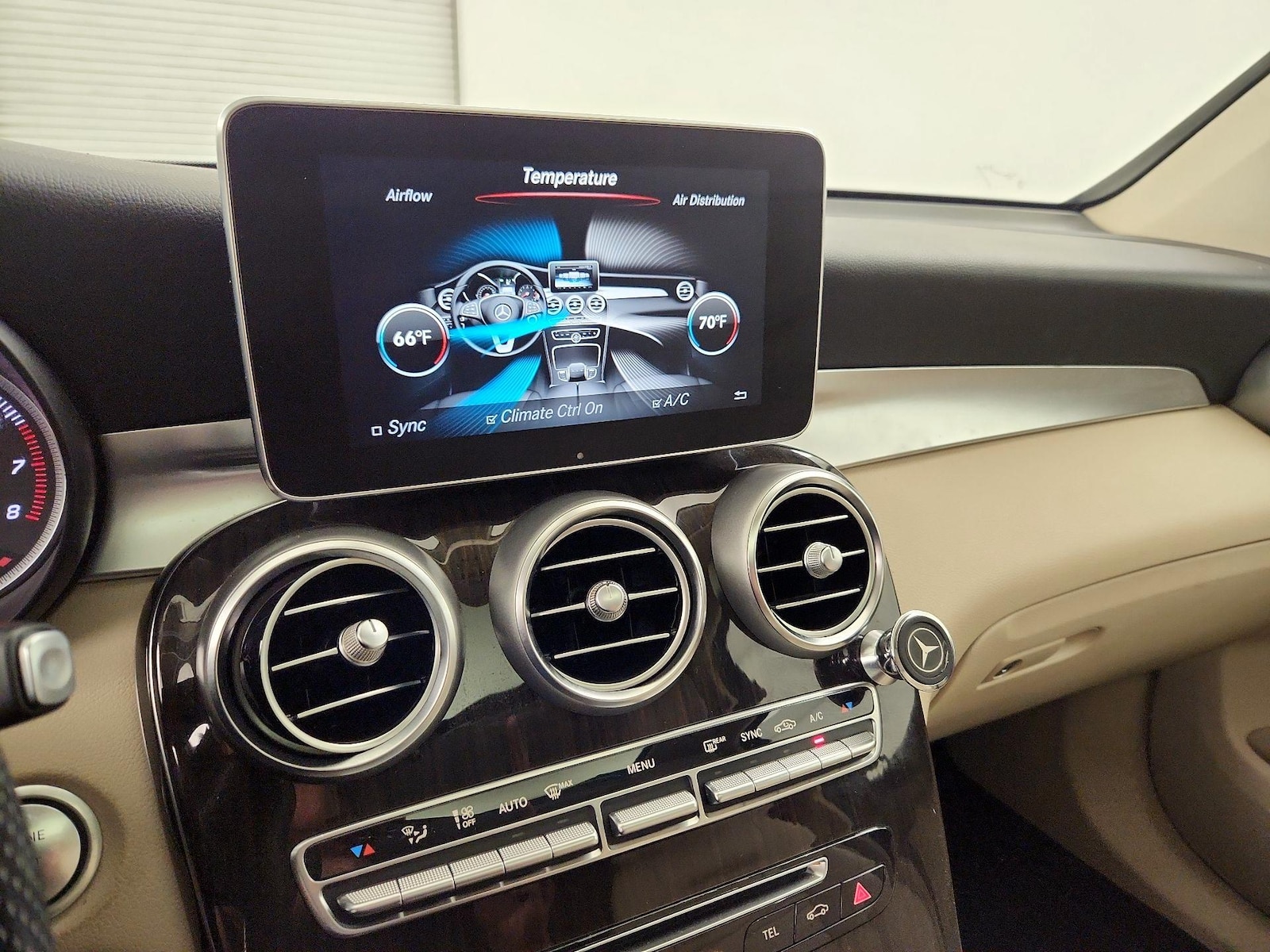 2018 Mercedes-Benz GLC Coupe GLC300 - Photo 18