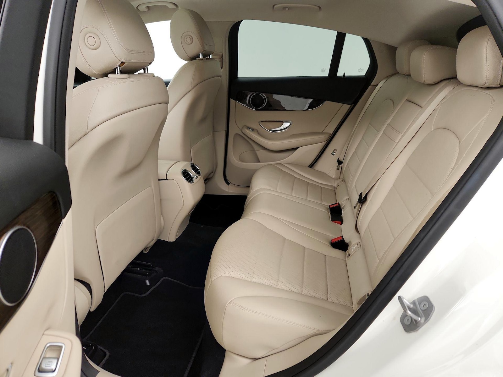 2018 Mercedes-Benz GLC Coupe GLC300 - Photo 22