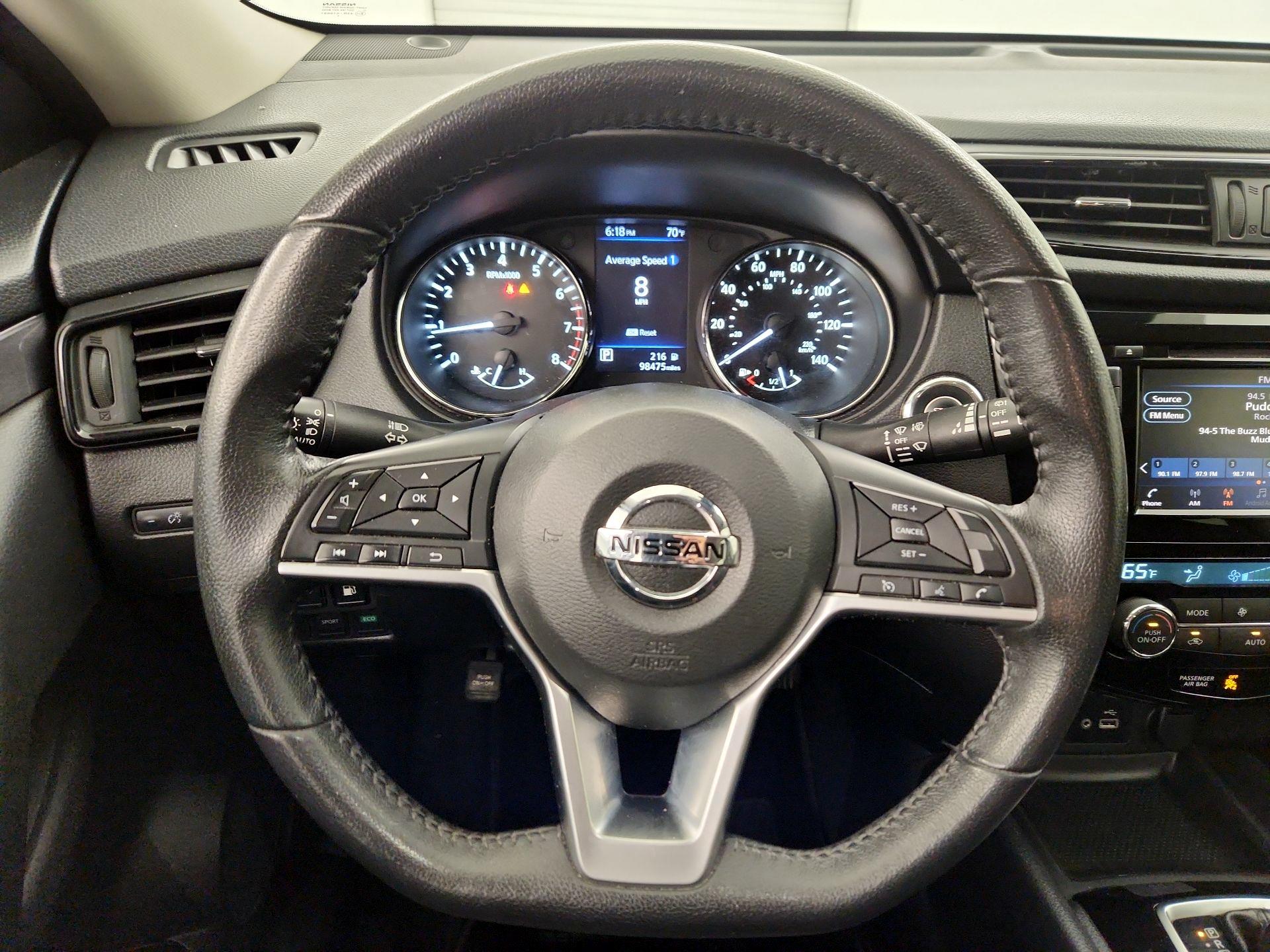 Thumbnail: 2020 Nissan Rogue - 10