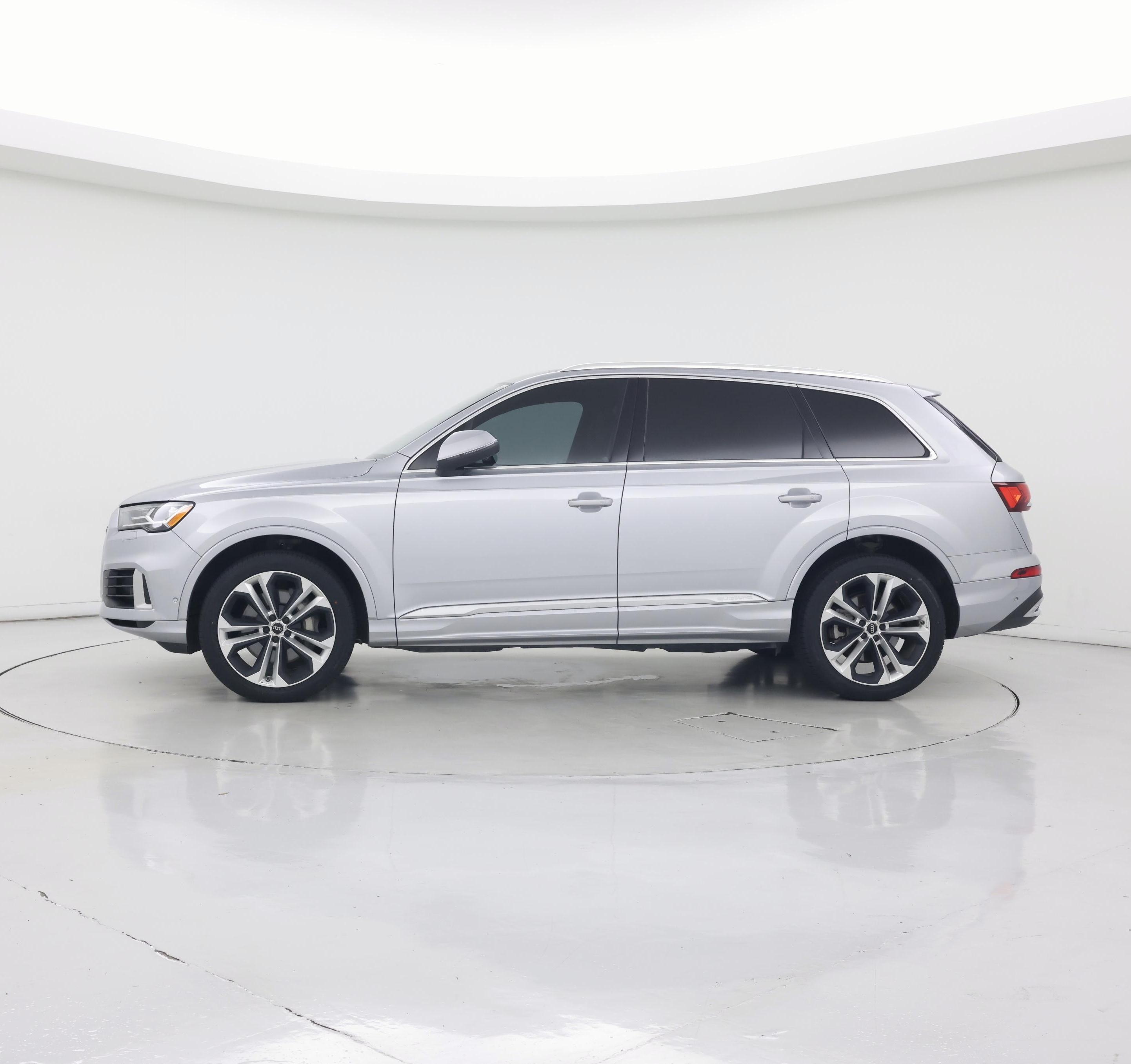 Thumbnail: 2022 Audi Q7 - 3