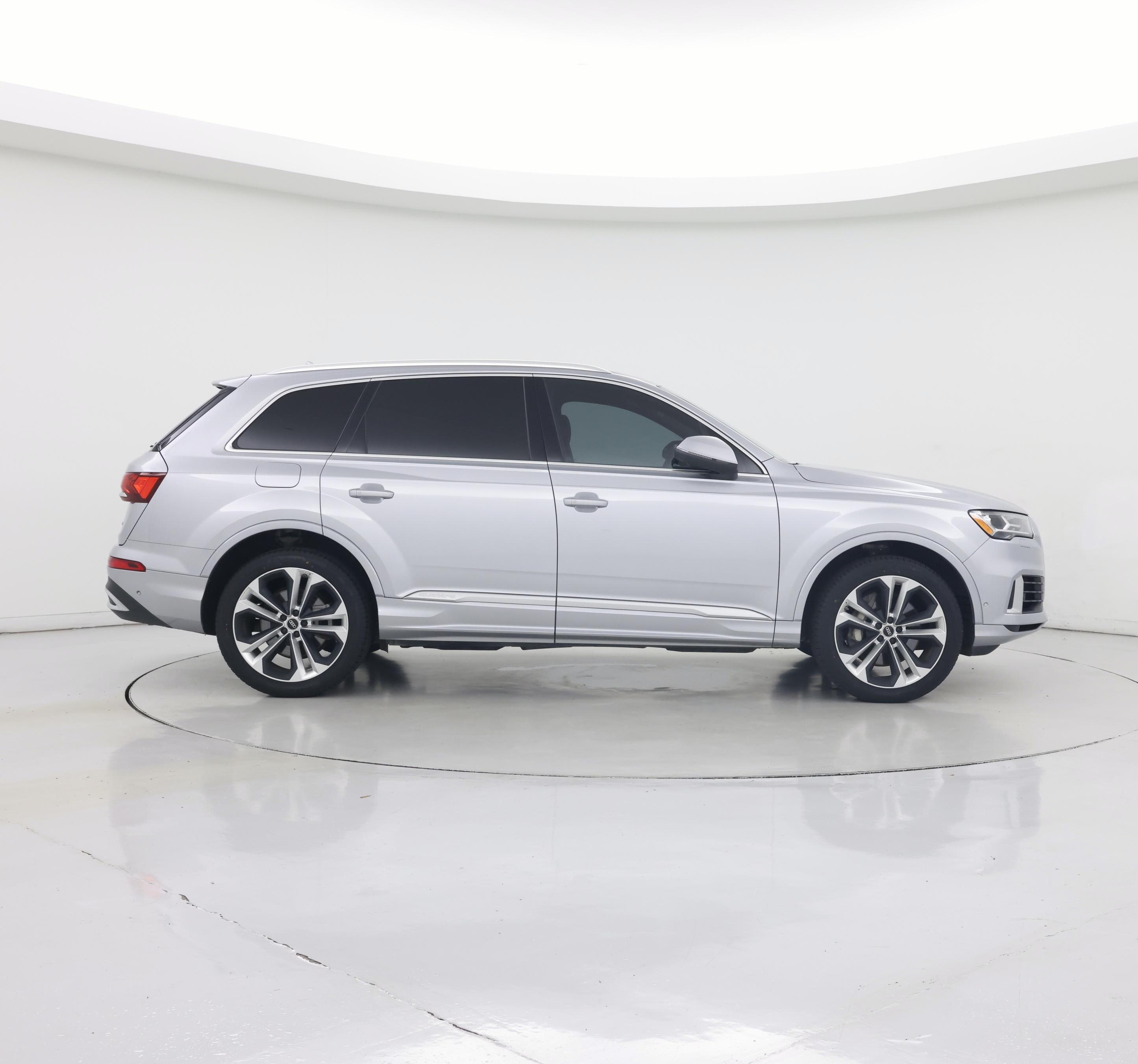 Thumbnail: 2022 Audi Q7 - 7