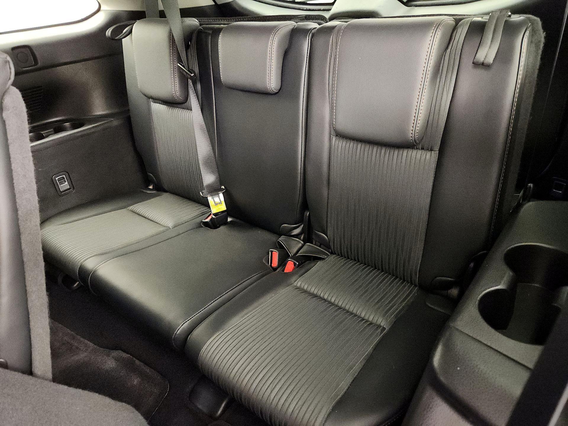 Thumbnail: 2015 Toyota Highlander - 20