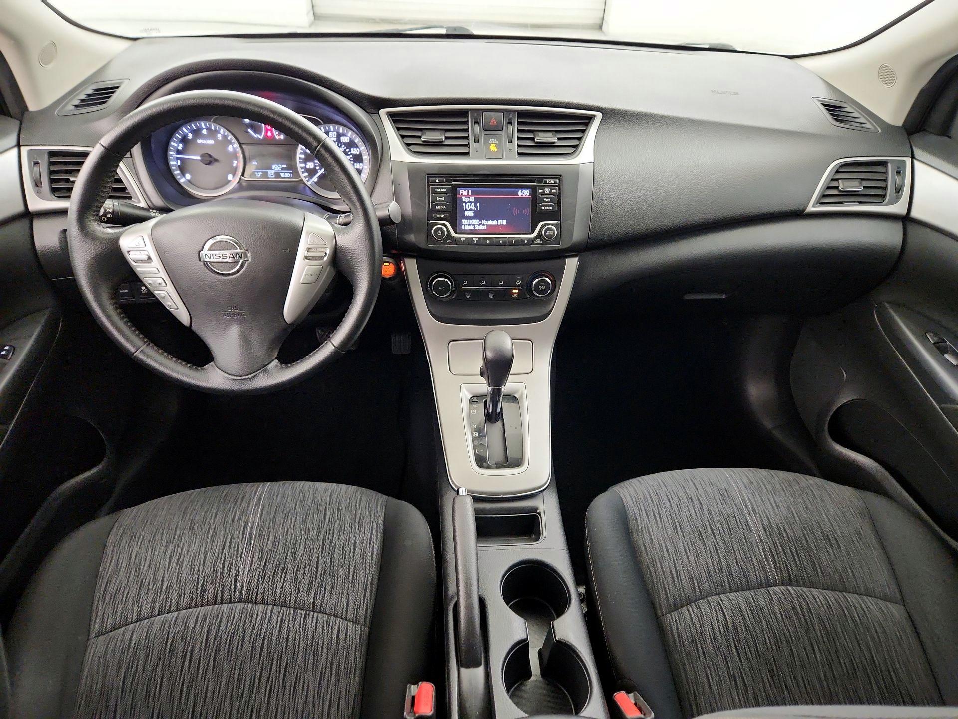 Thumbnail: 2015 Nissan Sentra - 9