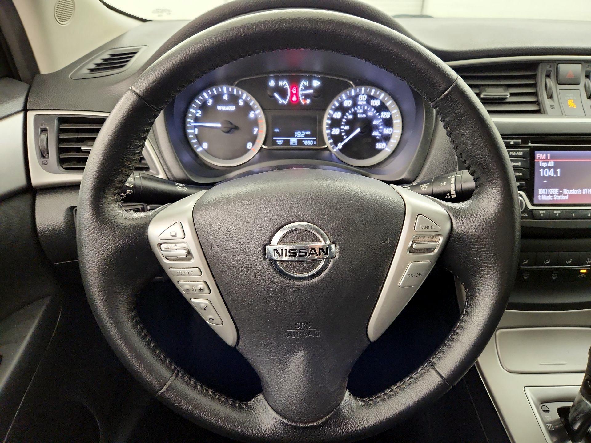 Thumbnail: 2015 Nissan Sentra - 10