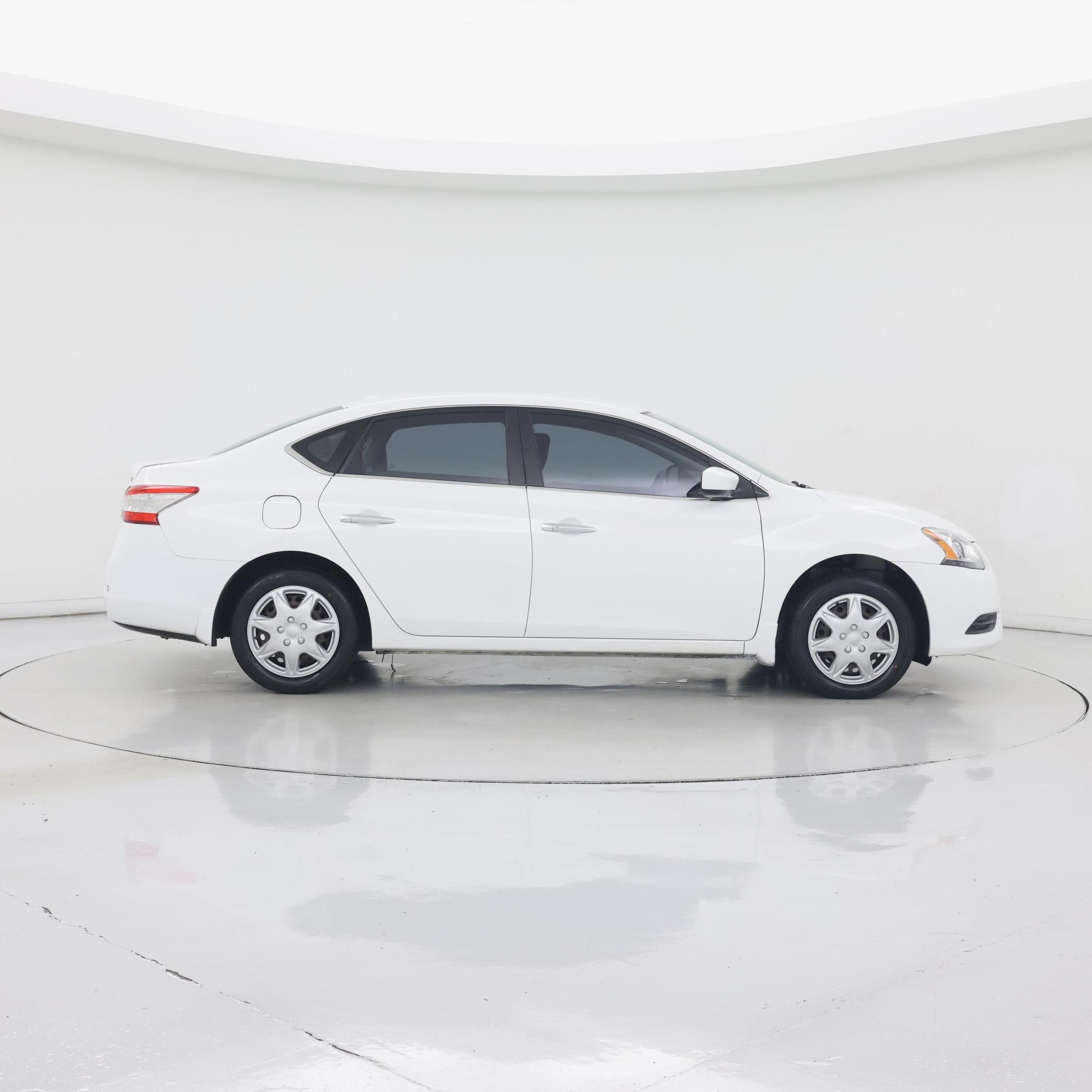 Thumbnail: 2015 Nissan Sentra - 7