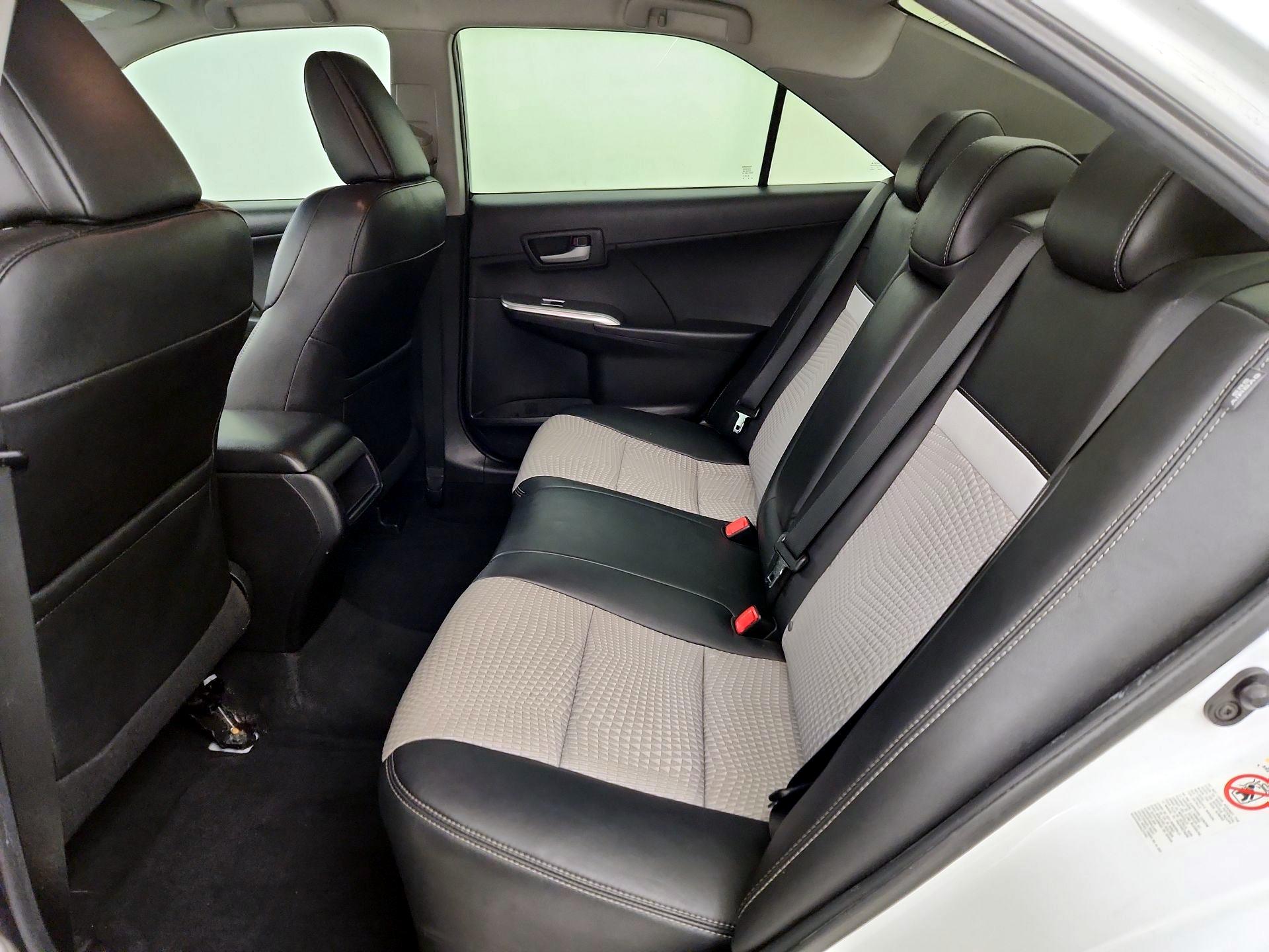 Thumbnail: 2014 Toyota Camry - 18