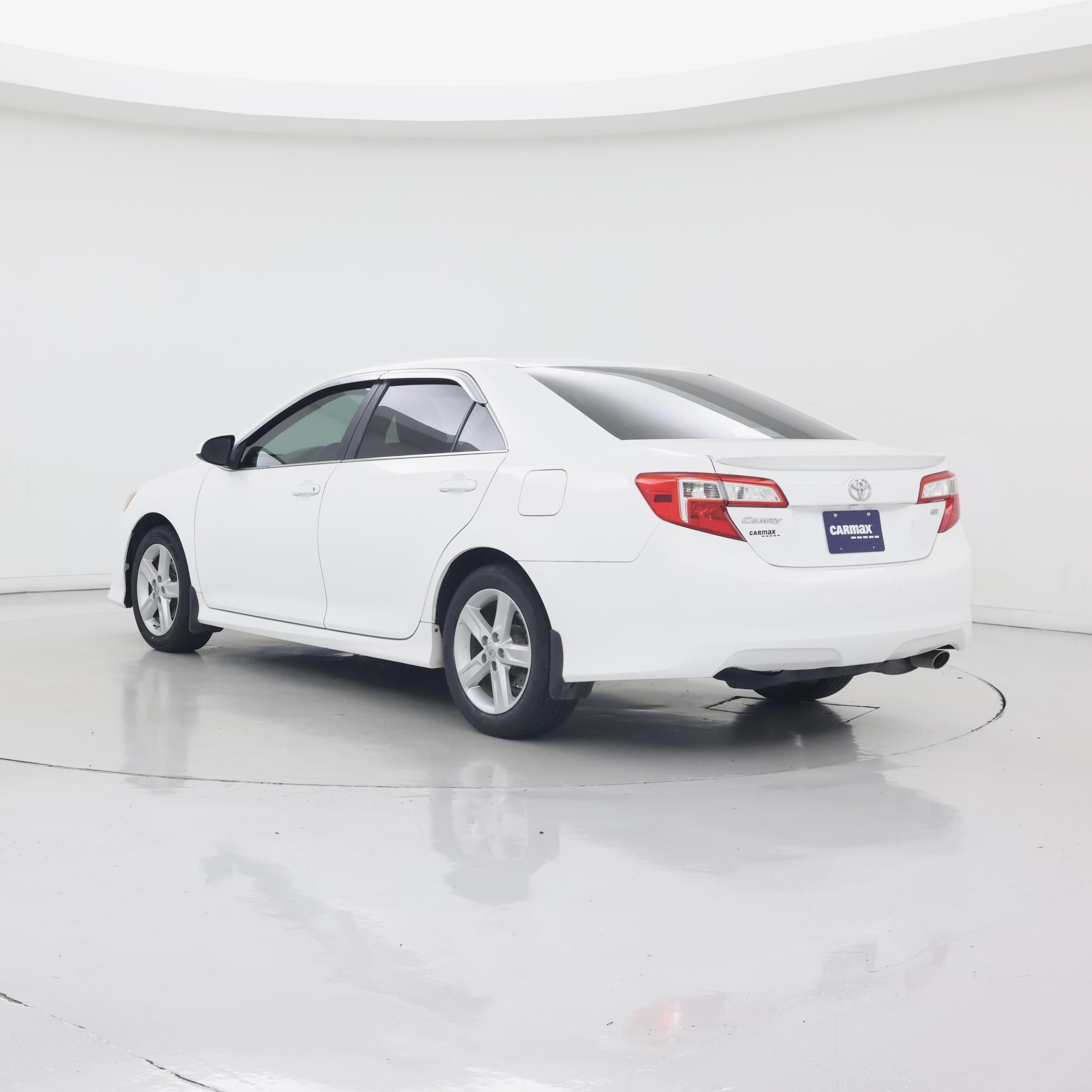 Thumbnail: 2014 Toyota Camry - 2