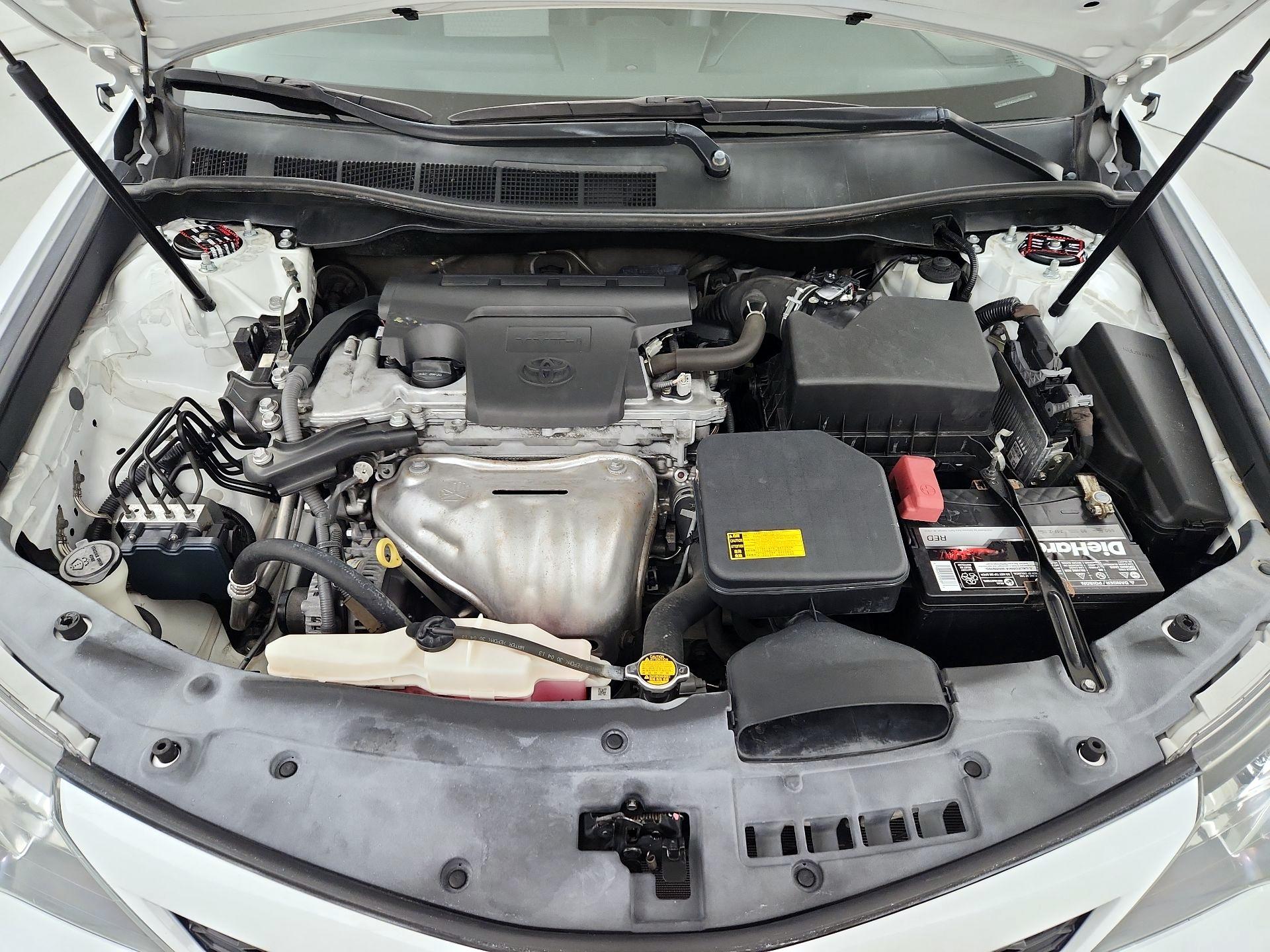 Thumbnail: 2014 Toyota Camry - 20