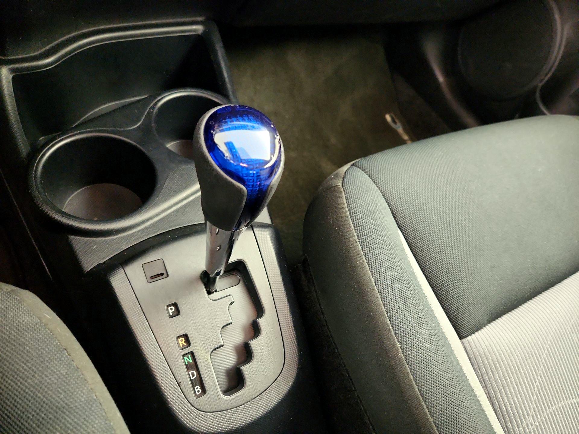 Thumbnail: 2018 Toyota Prius c - 17