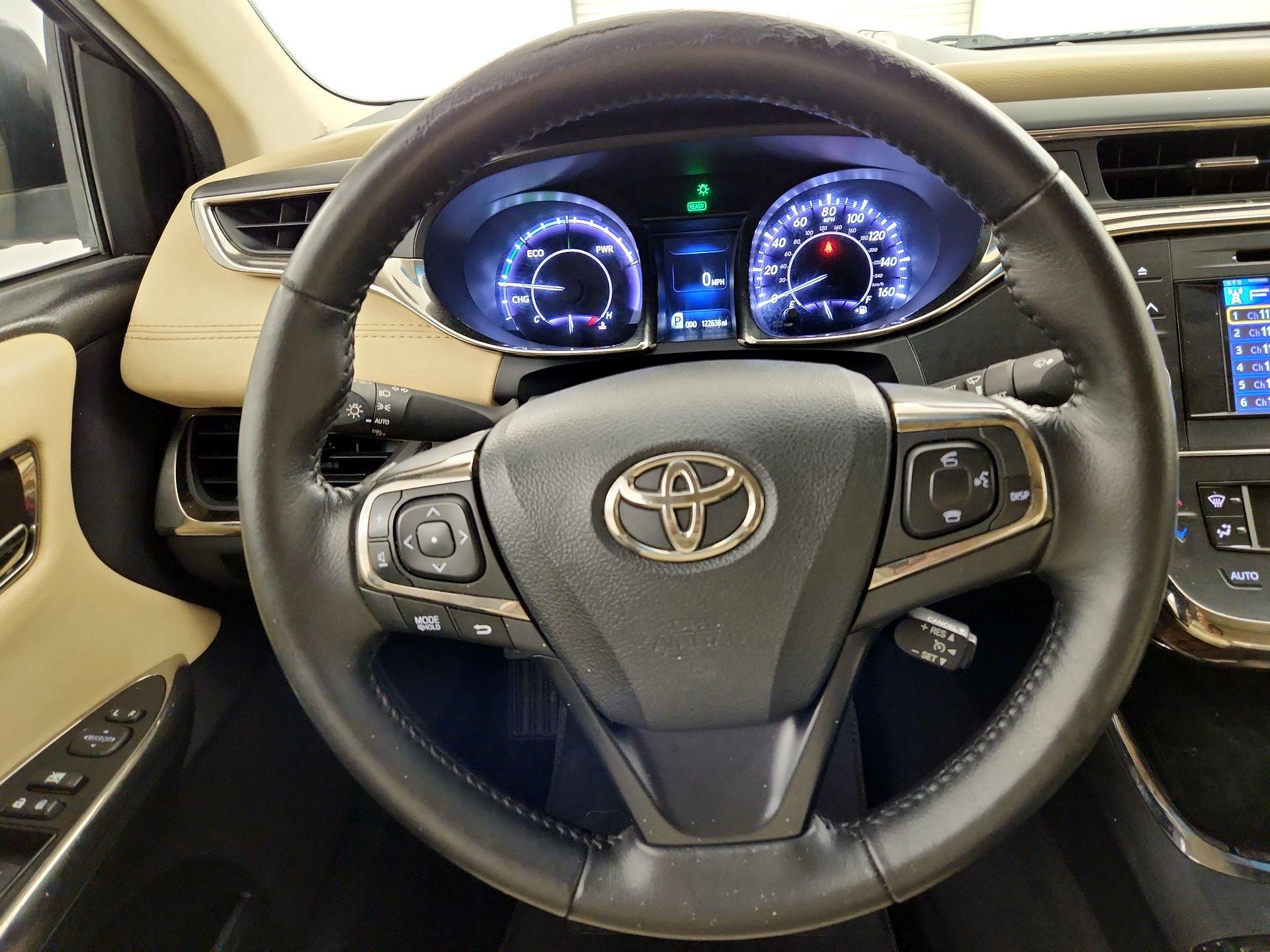 Thumbnail: 2014 Toyota Avalon - 10