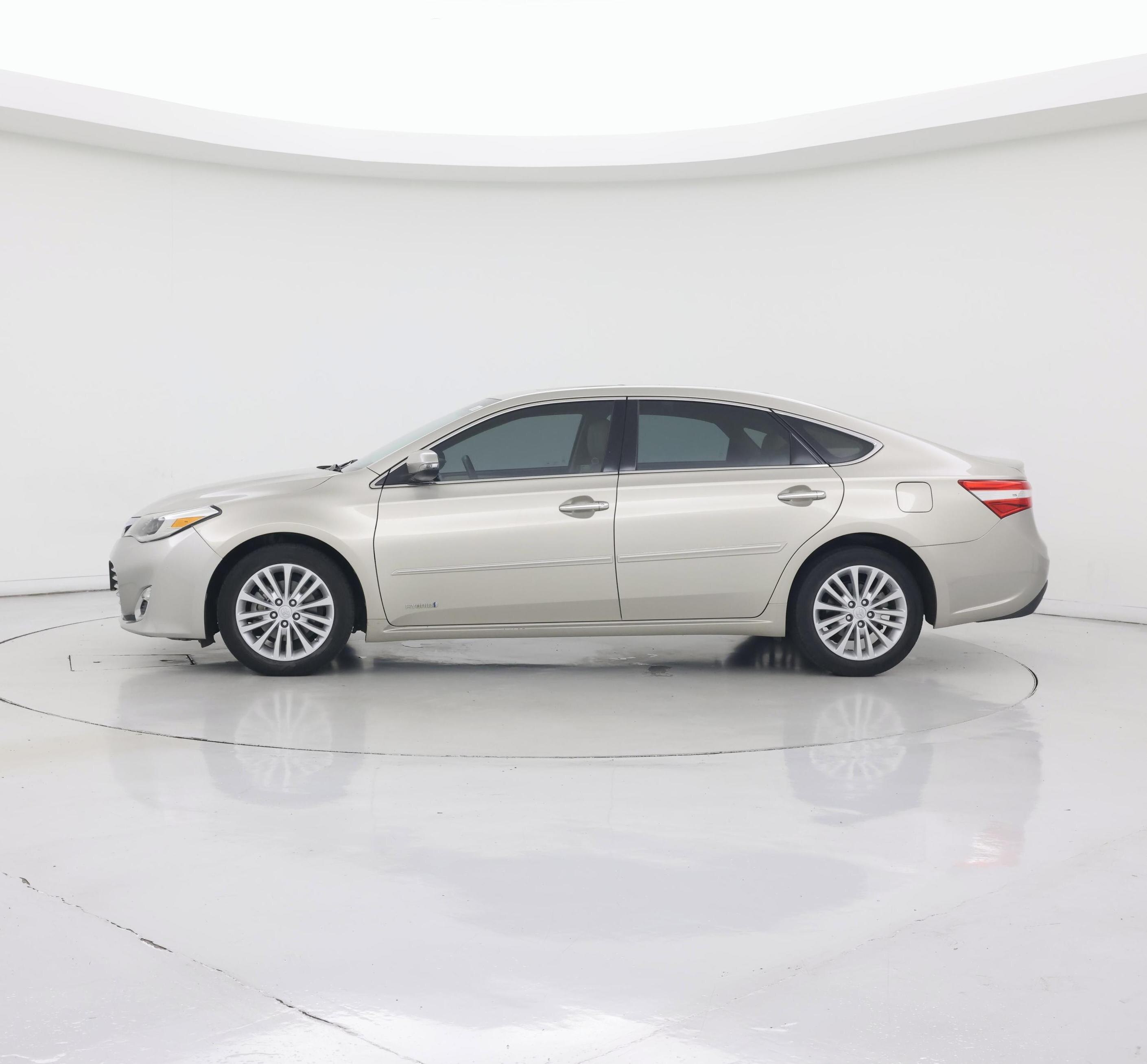 Thumbnail: 2014 Toyota Avalon - 3