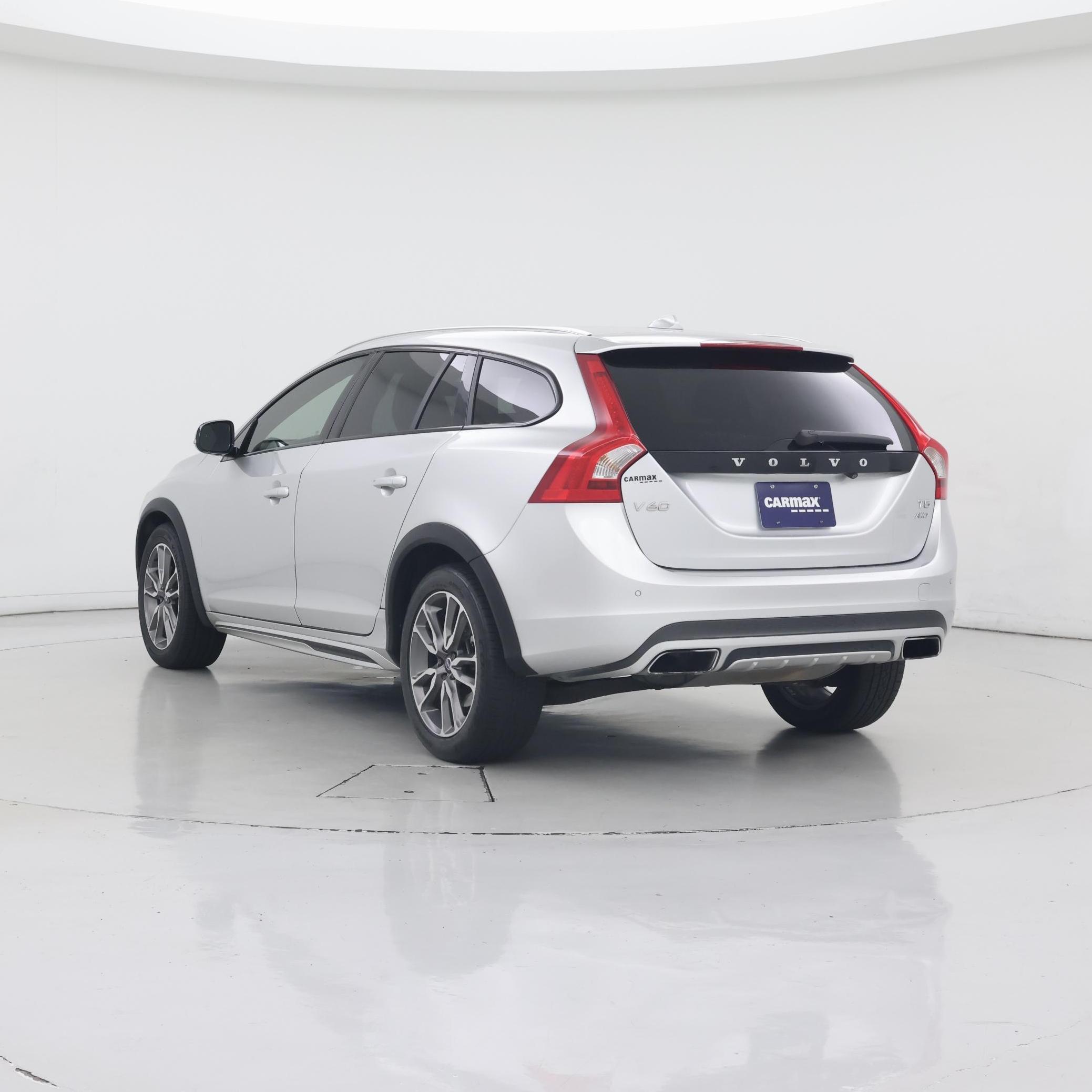 Thumbnail: 2015 Volvo S60 - 2