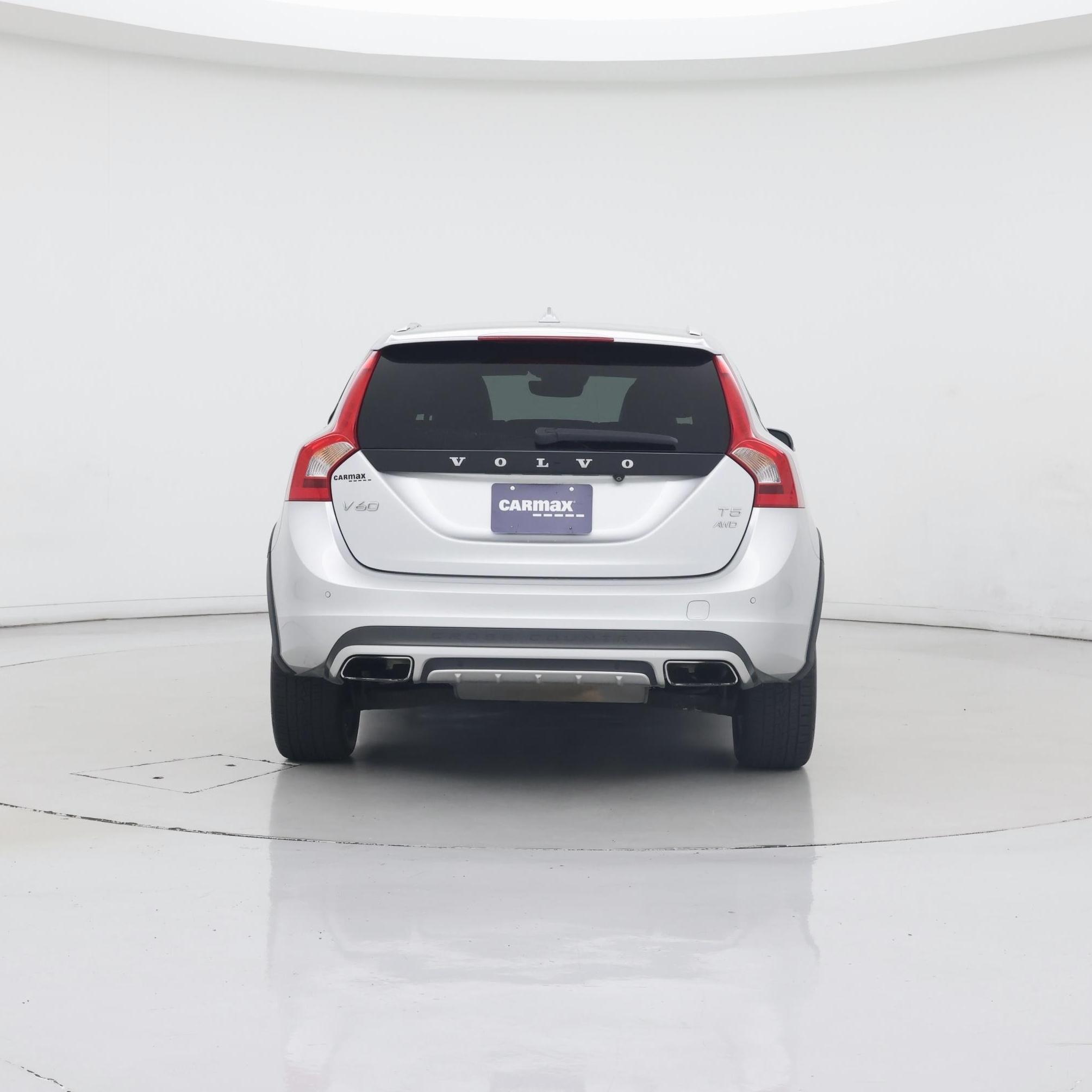 Thumbnail: 2015 Volvo S60 - 6