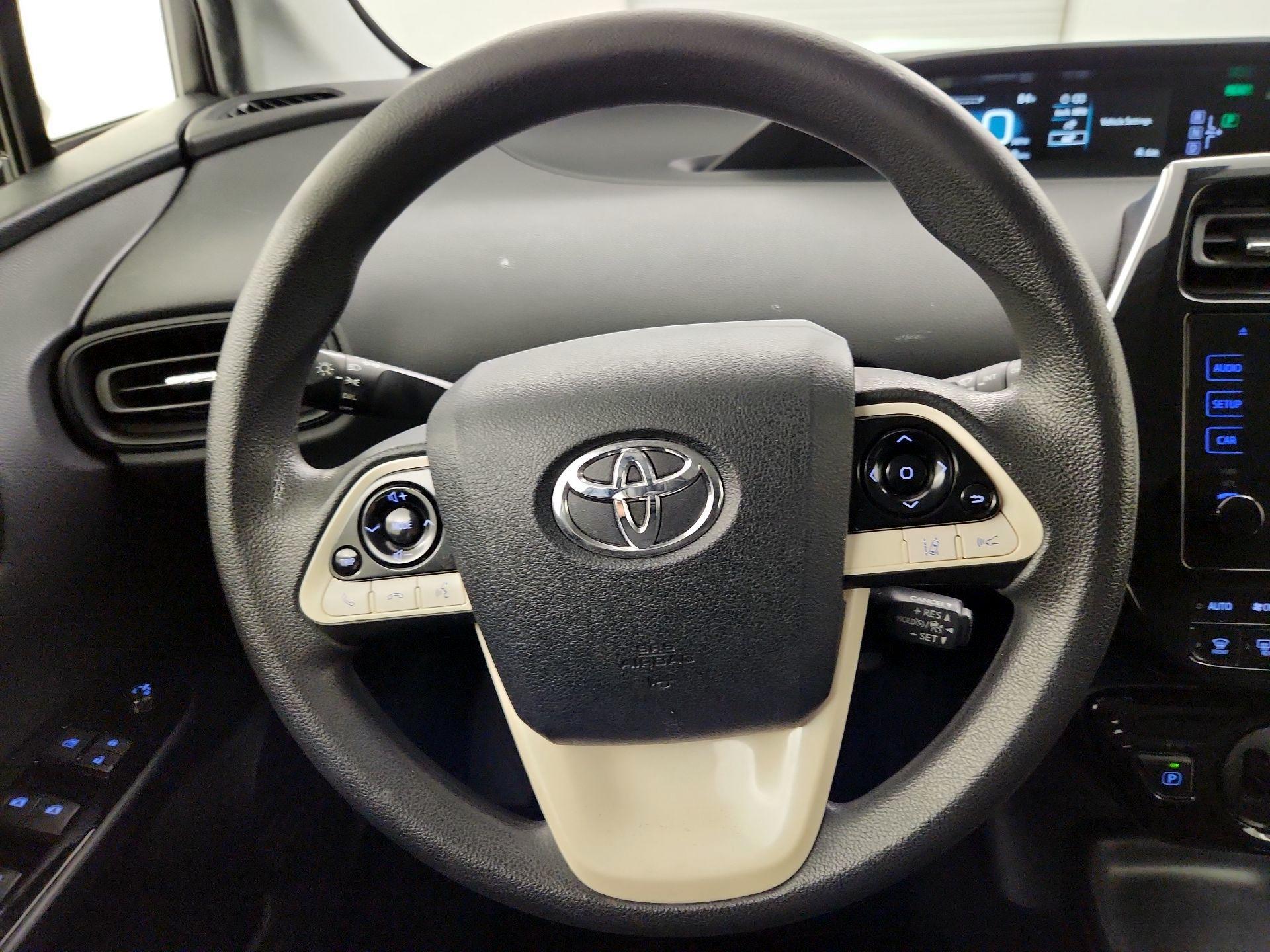 Thumbnail: 2018 Toyota Prius - 10