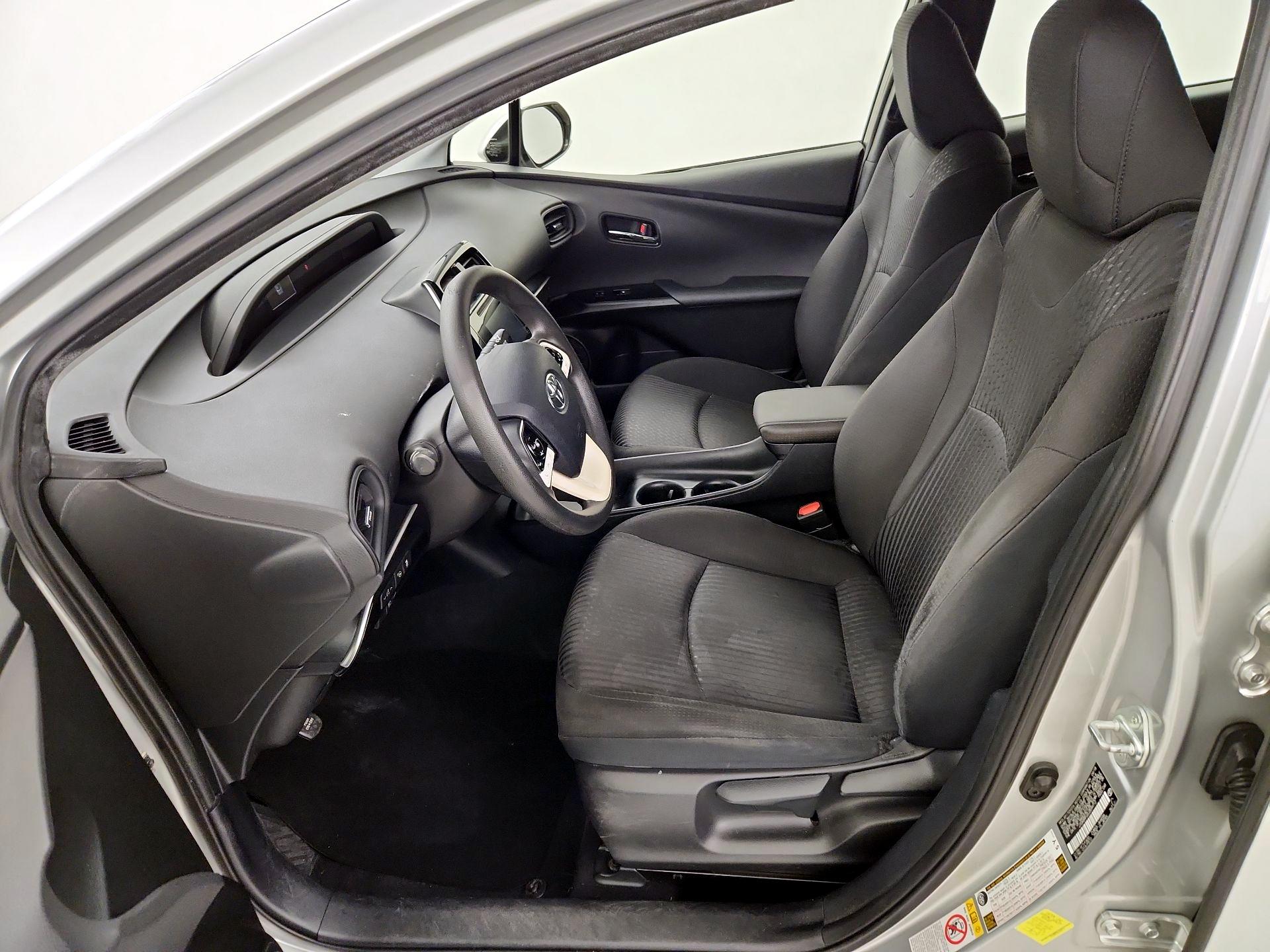 Thumbnail: 2018 Toyota Prius - 11