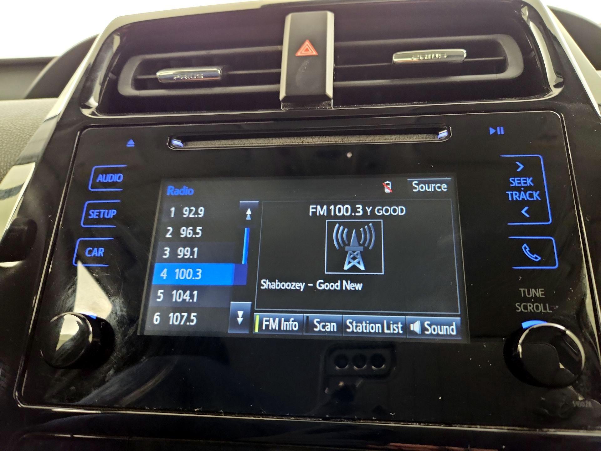 Thumbnail: 2018 Toyota Prius - 15