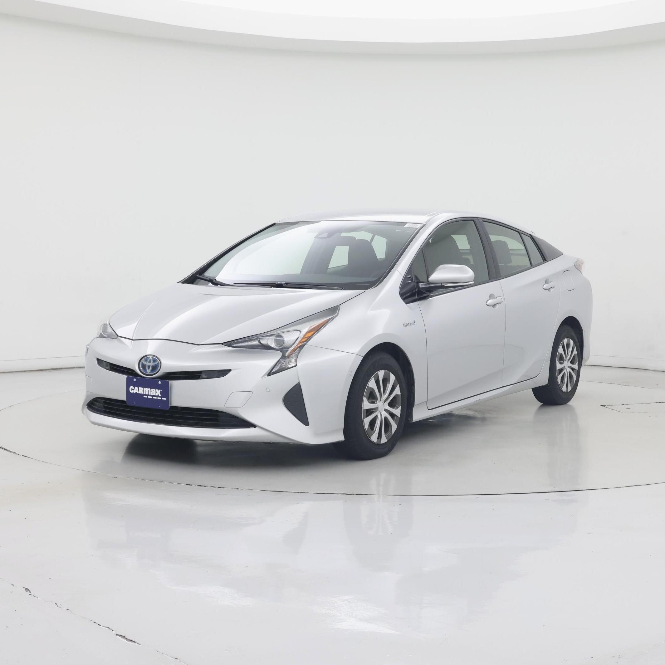 Thumbnail: 2018 Toyota Prius - 4