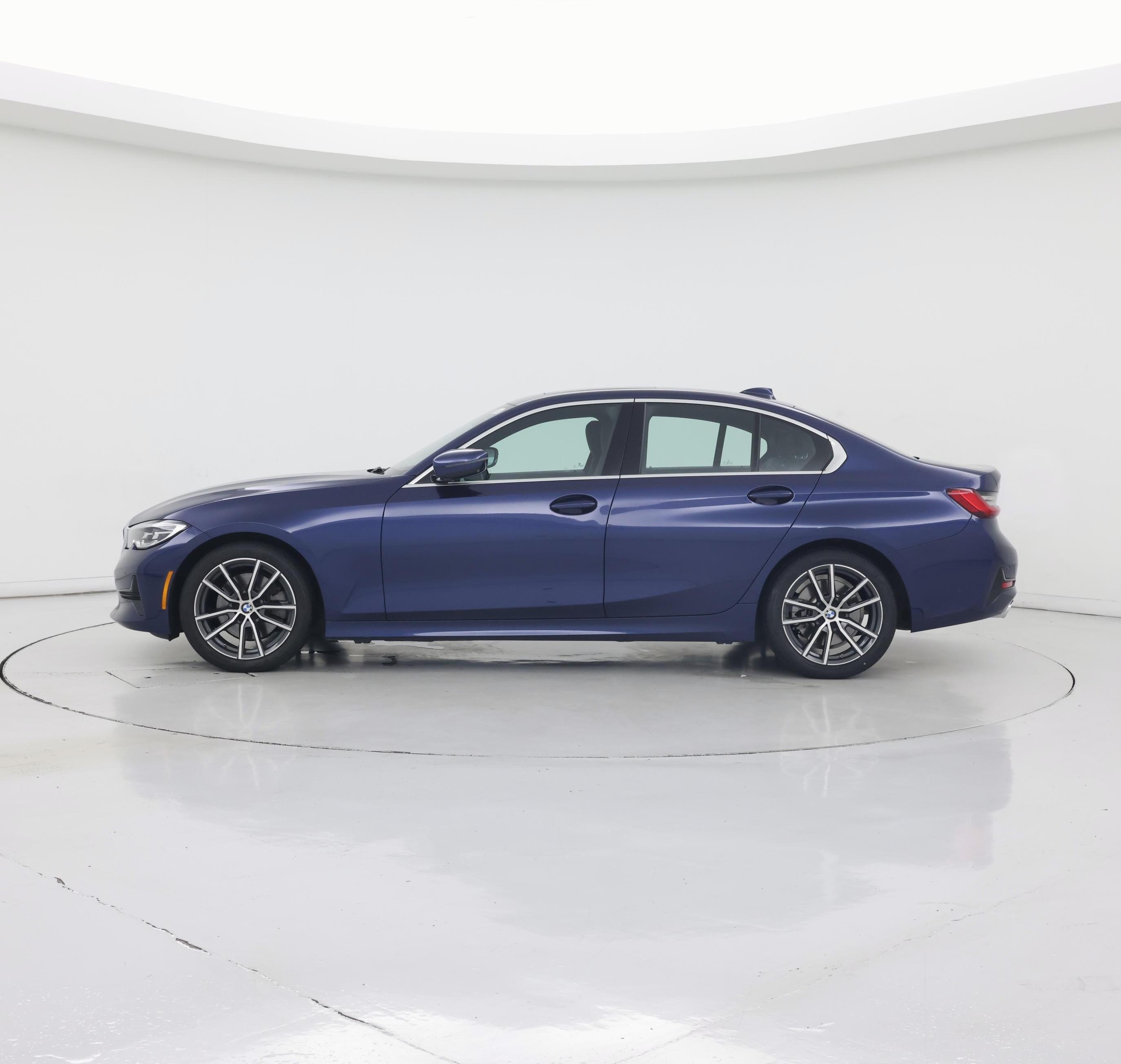 Thumbnail: 2020 BMW 3 Series - 3