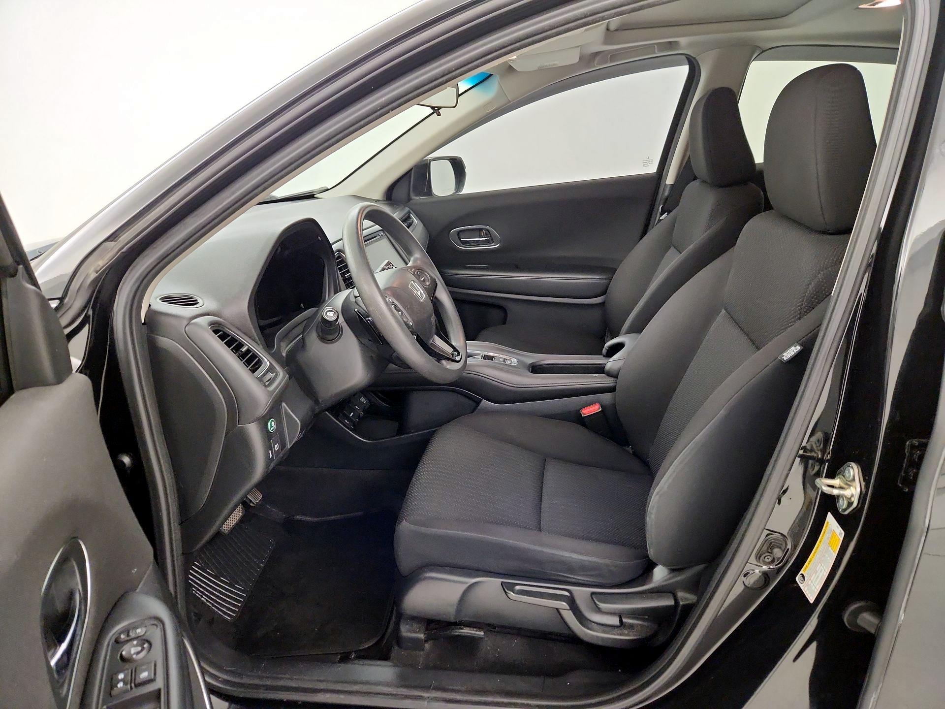 Thumbnail: 2018 Honda HR-V - 11