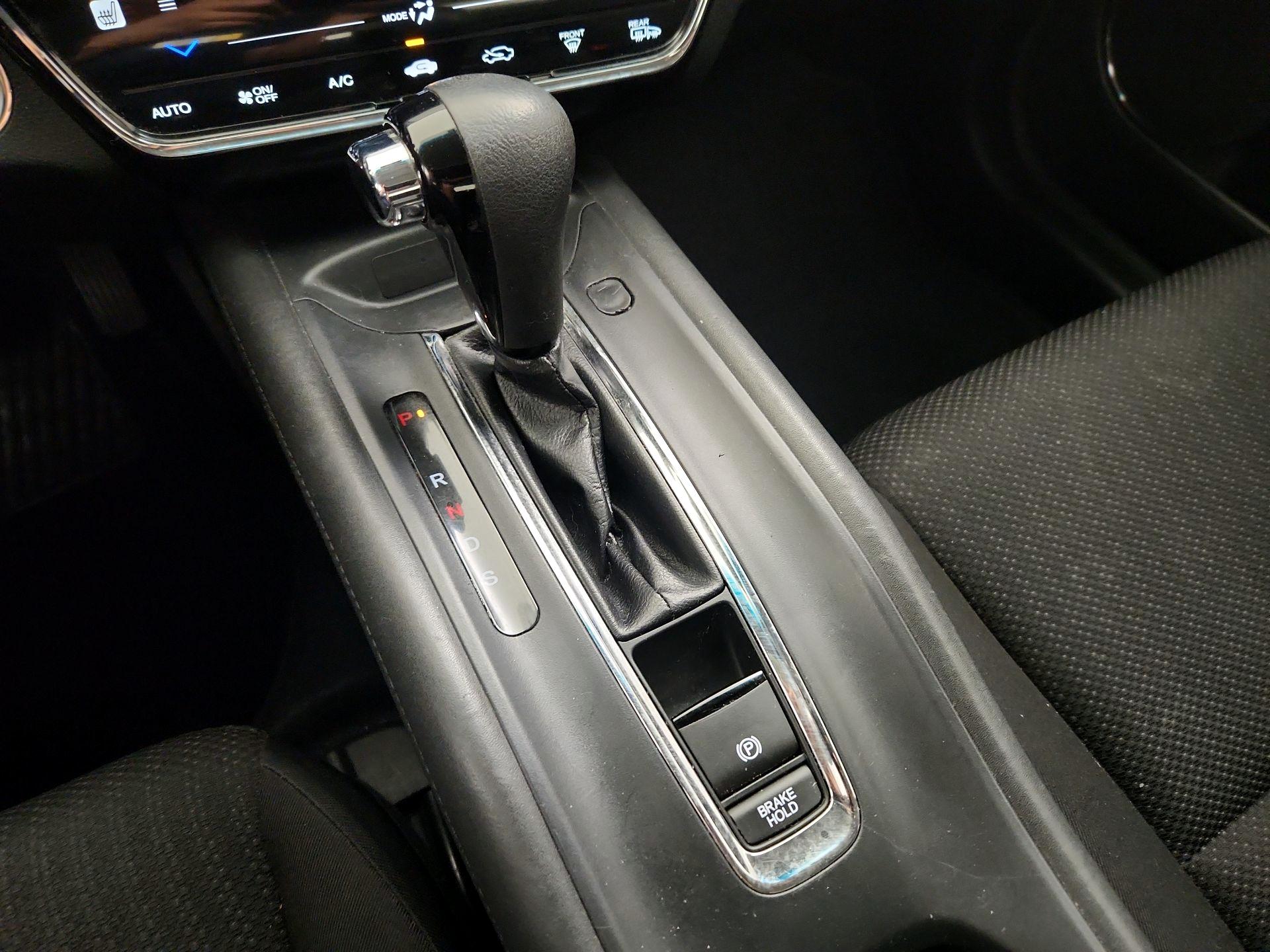 Thumbnail: 2018 Honda HR-V - 17