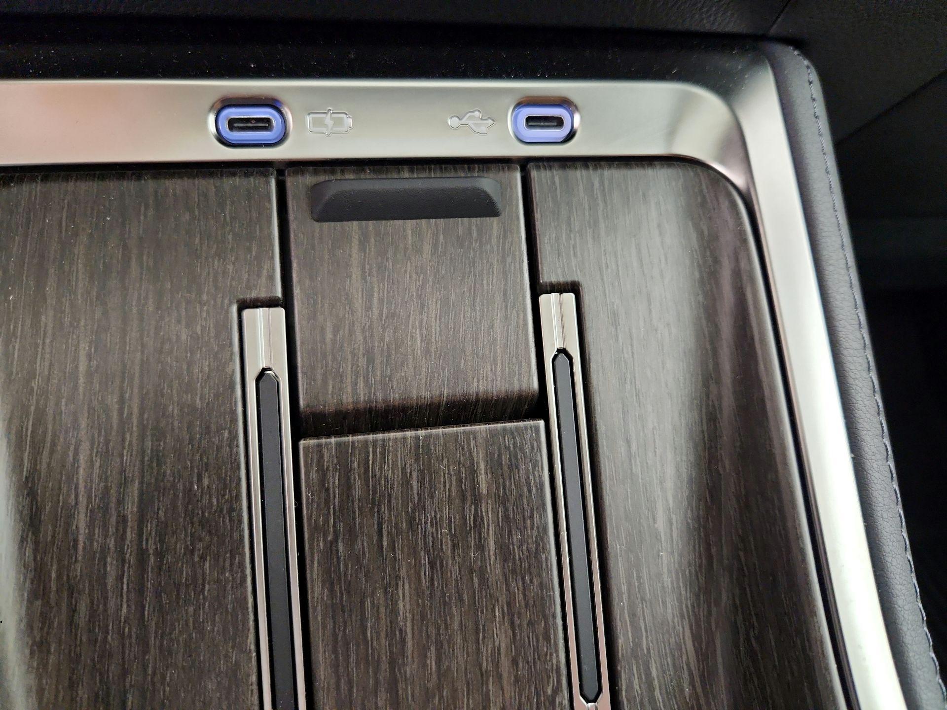 Thumbnail: 2025 Lexus GX - 18