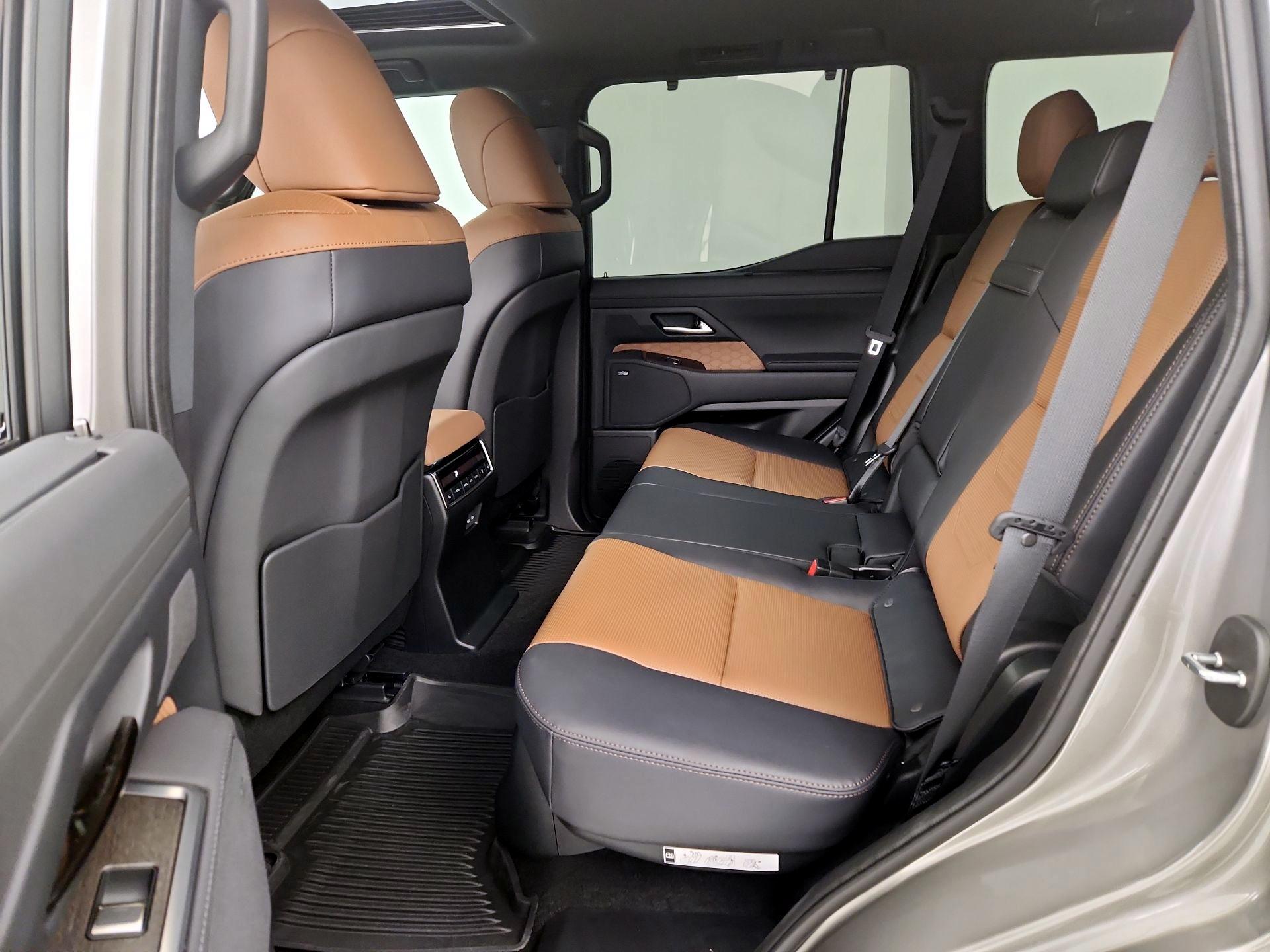 Thumbnail: 2025 Lexus GX - 20