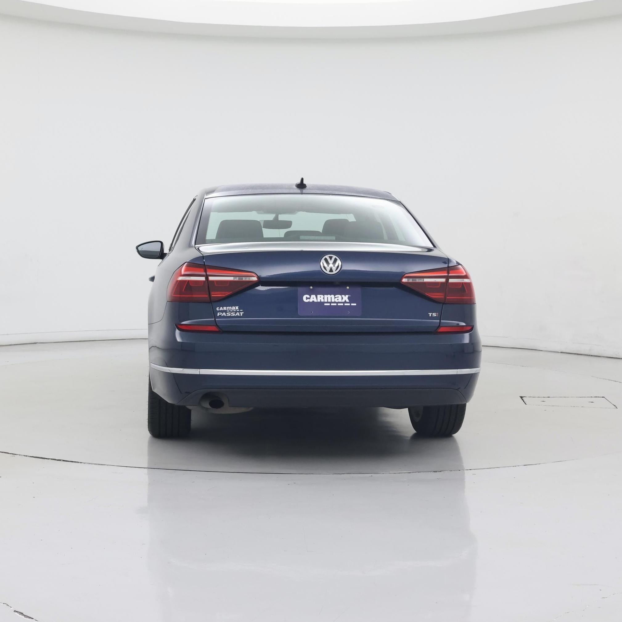 Thumbnail: 2019 Volkswagen Passat - 6