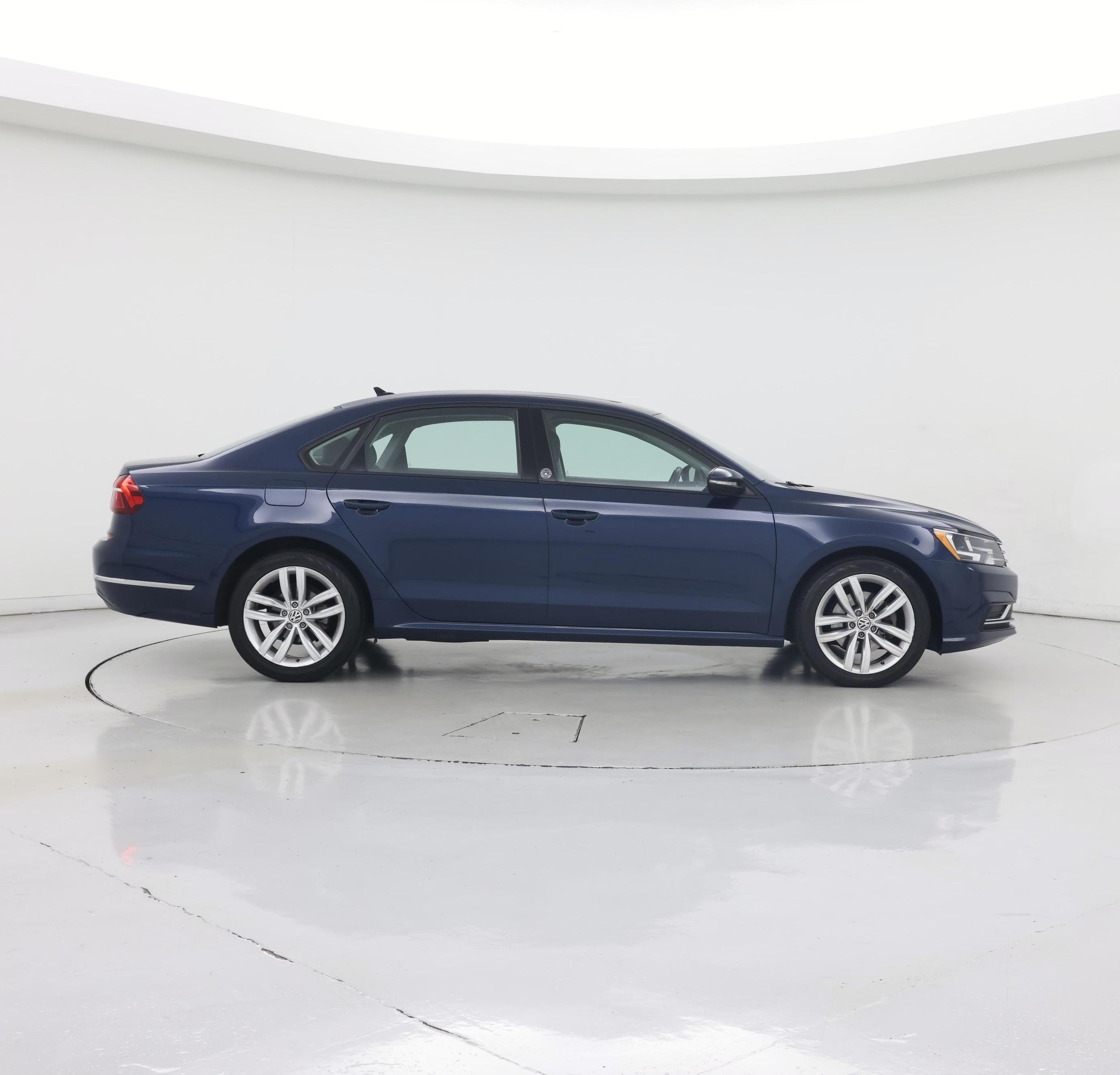 Thumbnail: 2019 Volkswagen Passat - 7