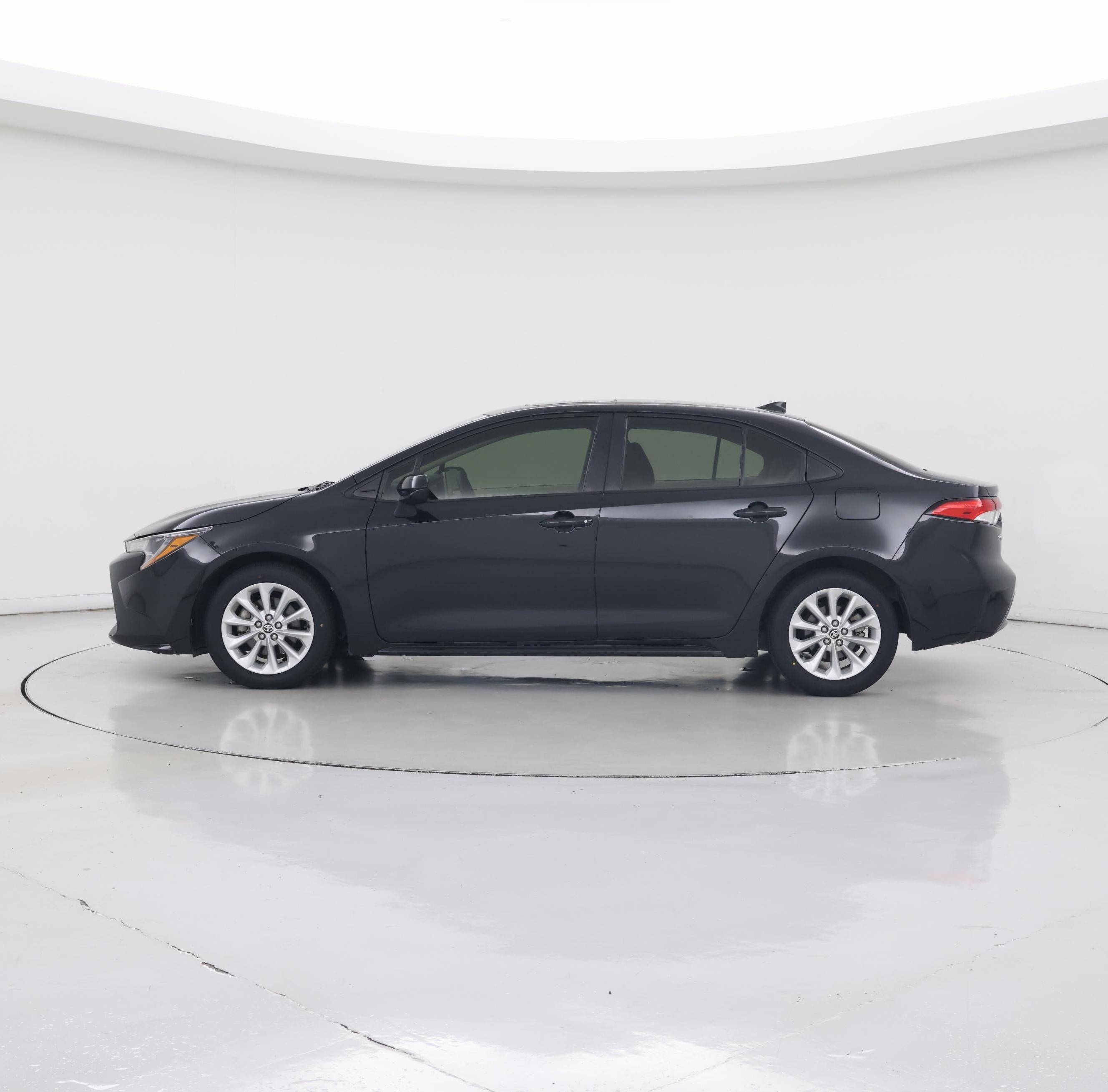 Thumbnail: 2020 Toyota Corolla - 3
