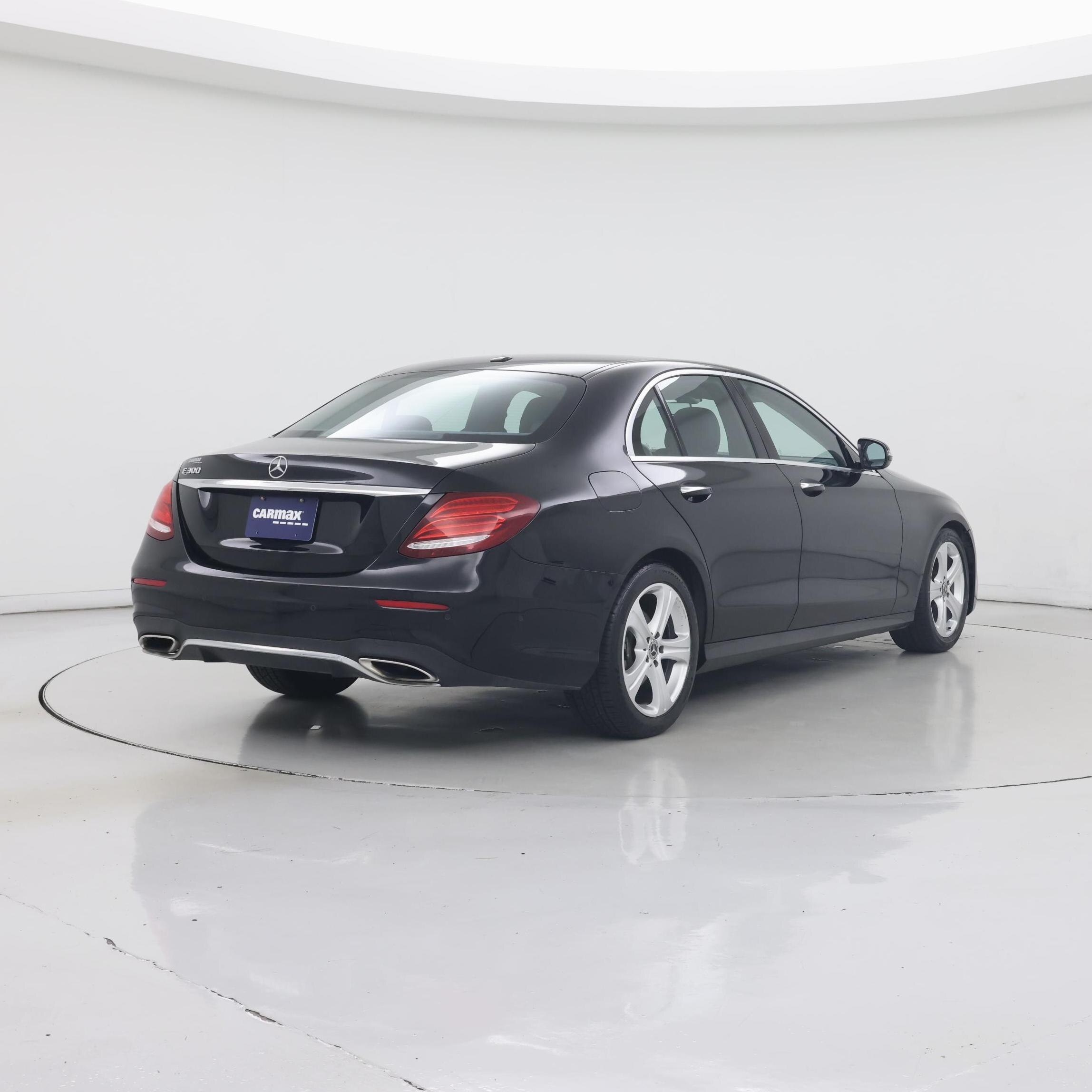 Thumbnail: 2018 Mercedes-Benz E-Class - 8