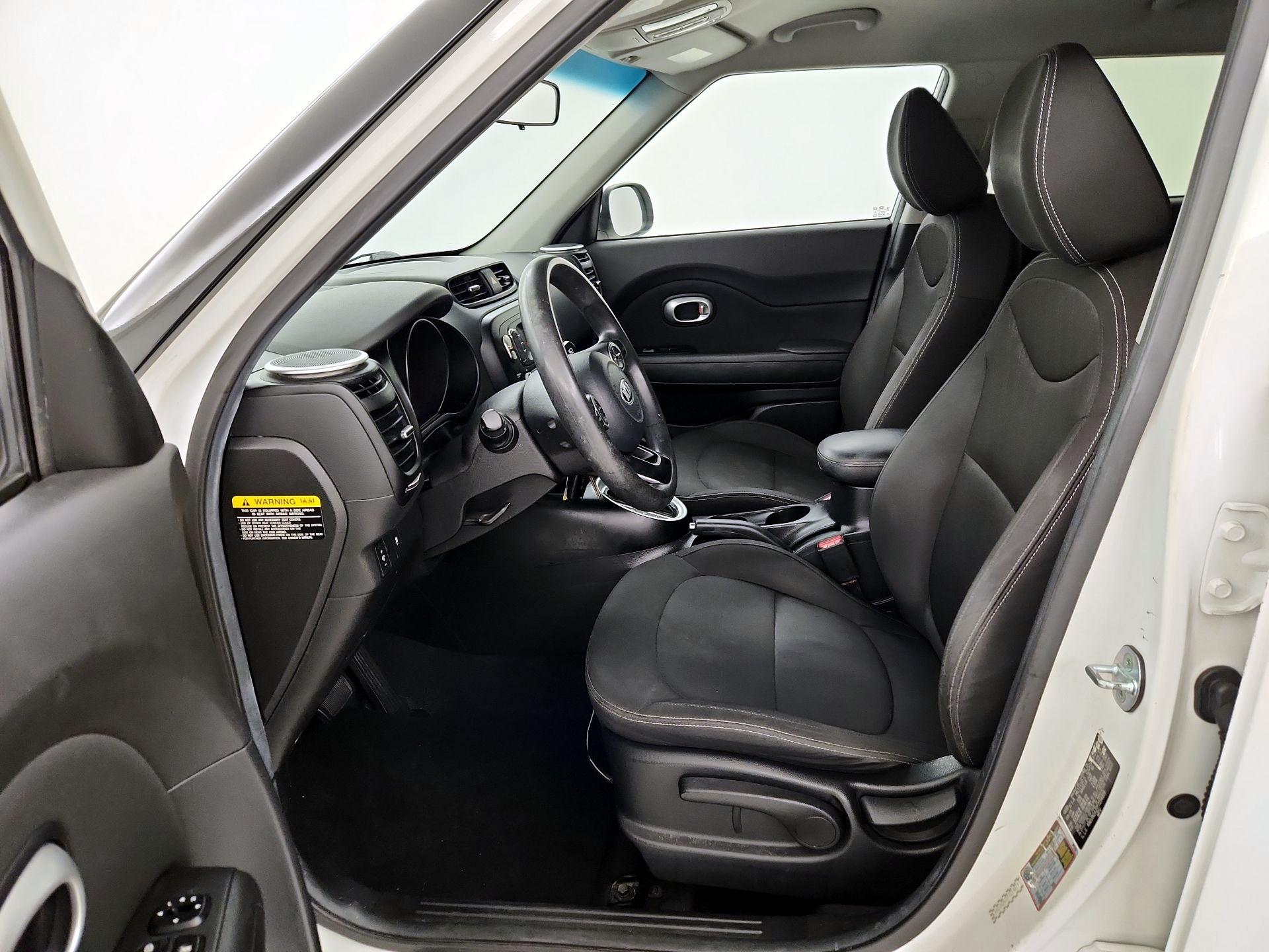 Thumbnail: 2015 Kia Soul - 11