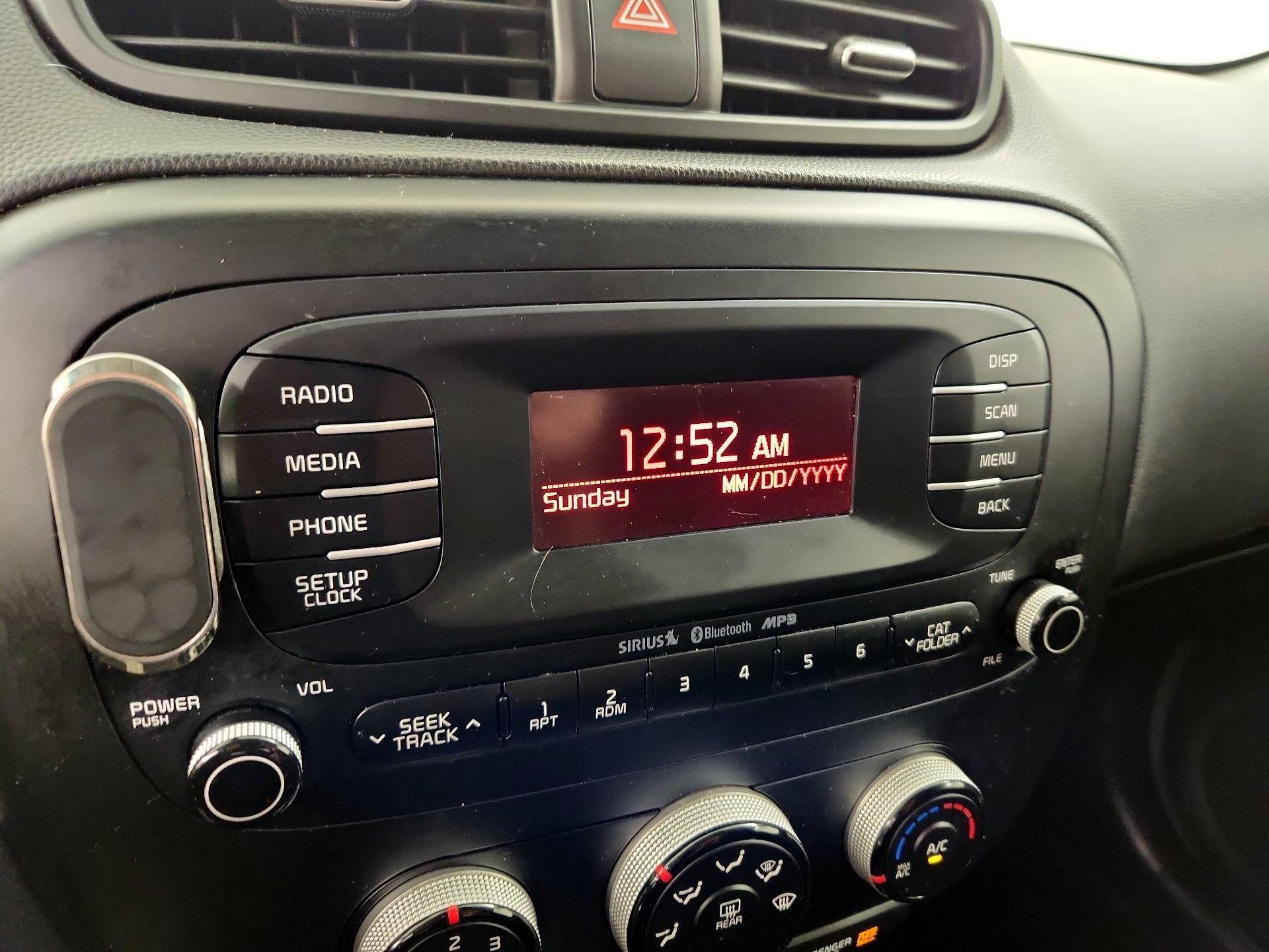 Thumbnail: 2015 Kia Soul - 14
