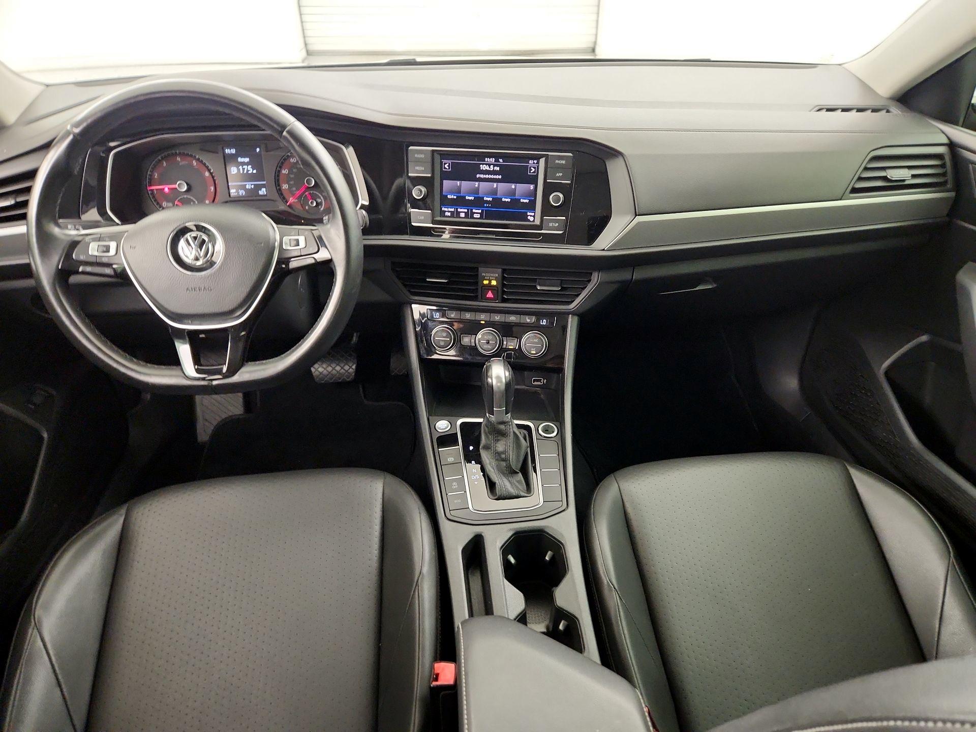 Thumbnail: 2019 Volkswagen Jetta - 9