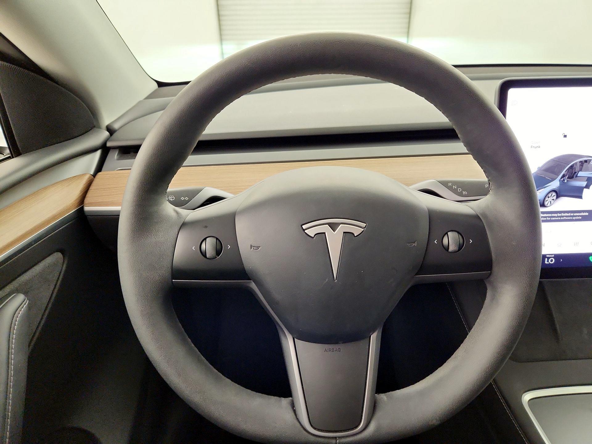 Thumbnail: 2024 Tesla Model Y - 10