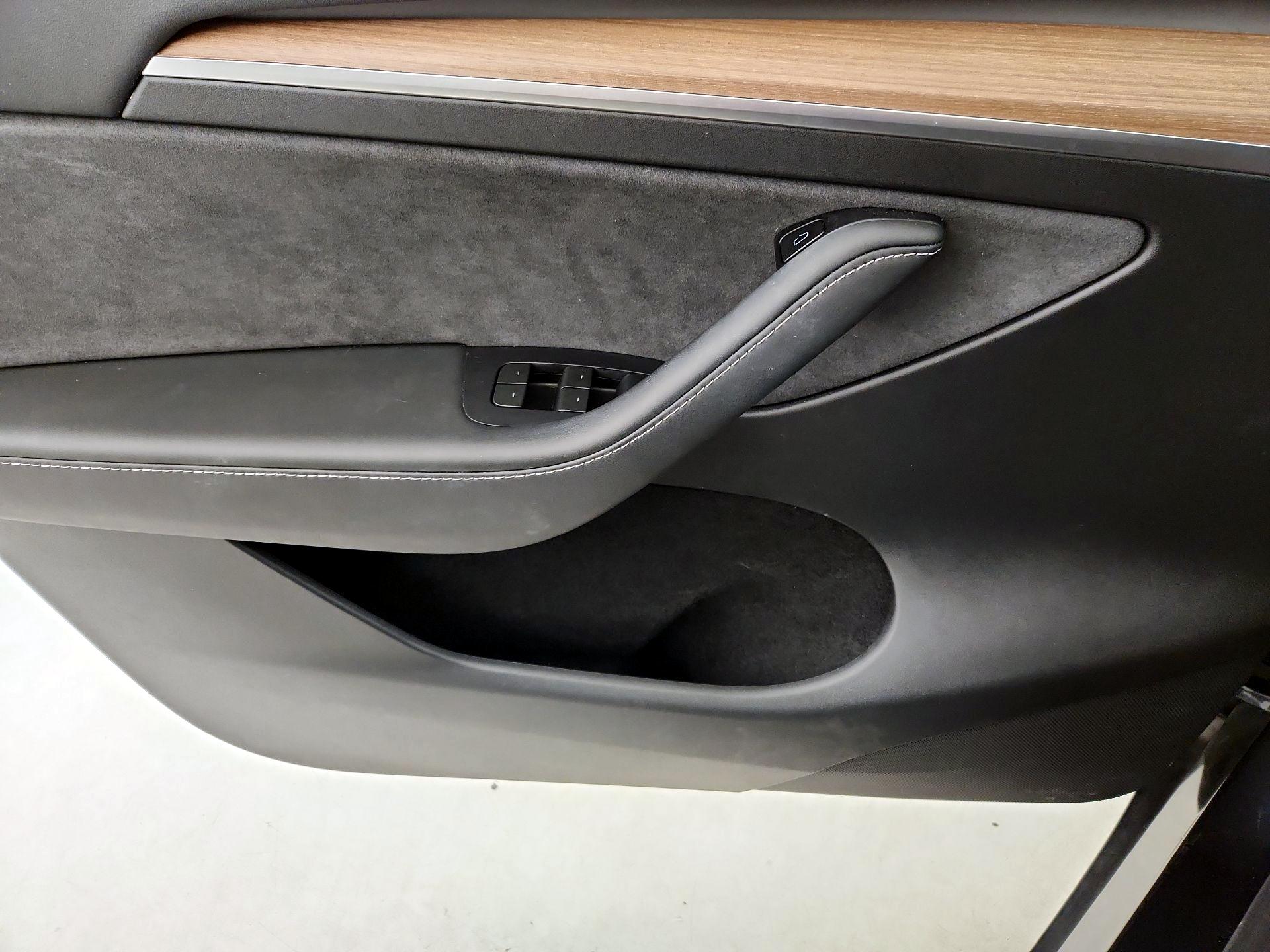 Thumbnail: 2024 Tesla Model Y - 12