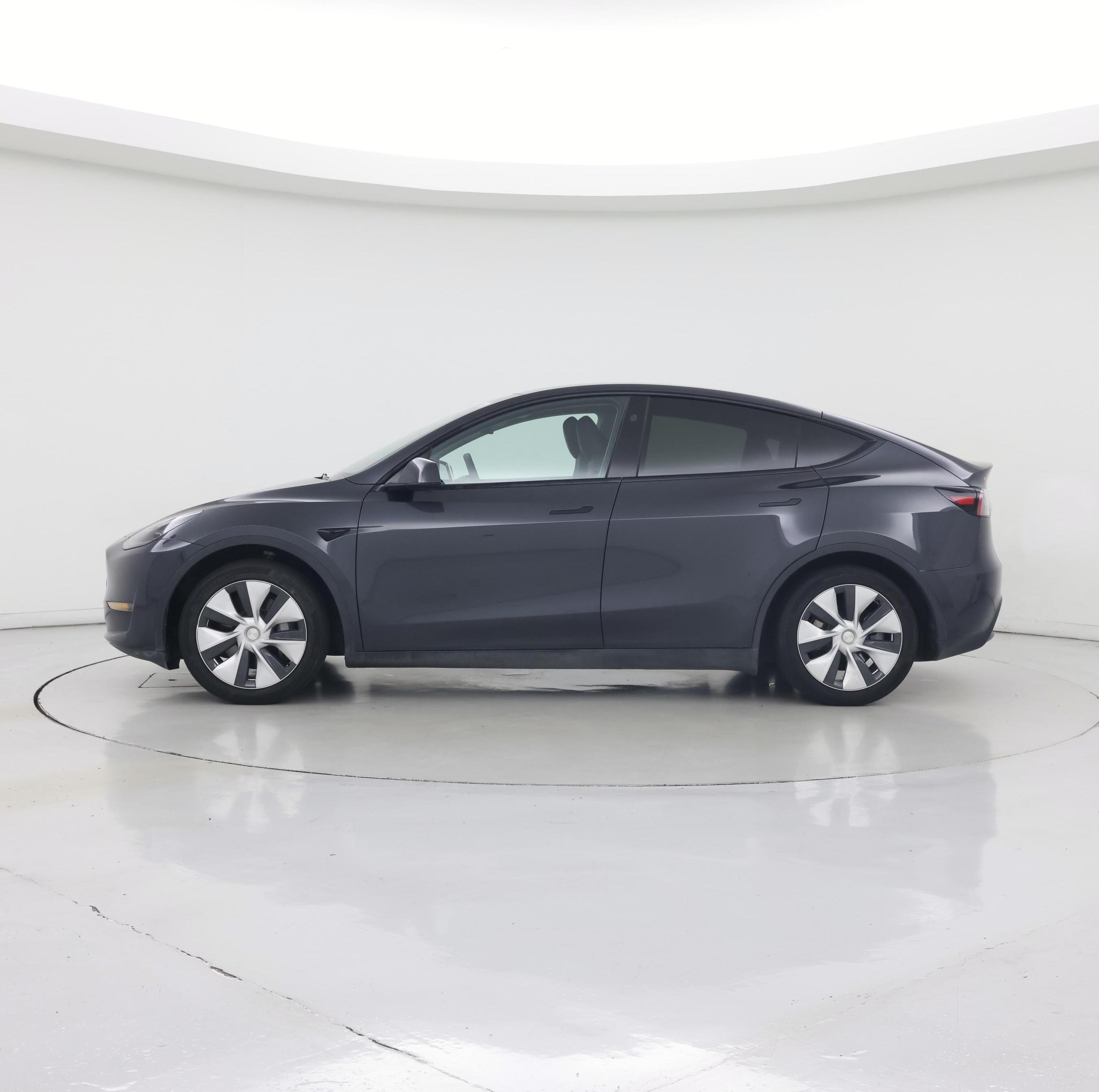 Thumbnail: 2024 Tesla Model Y - 3