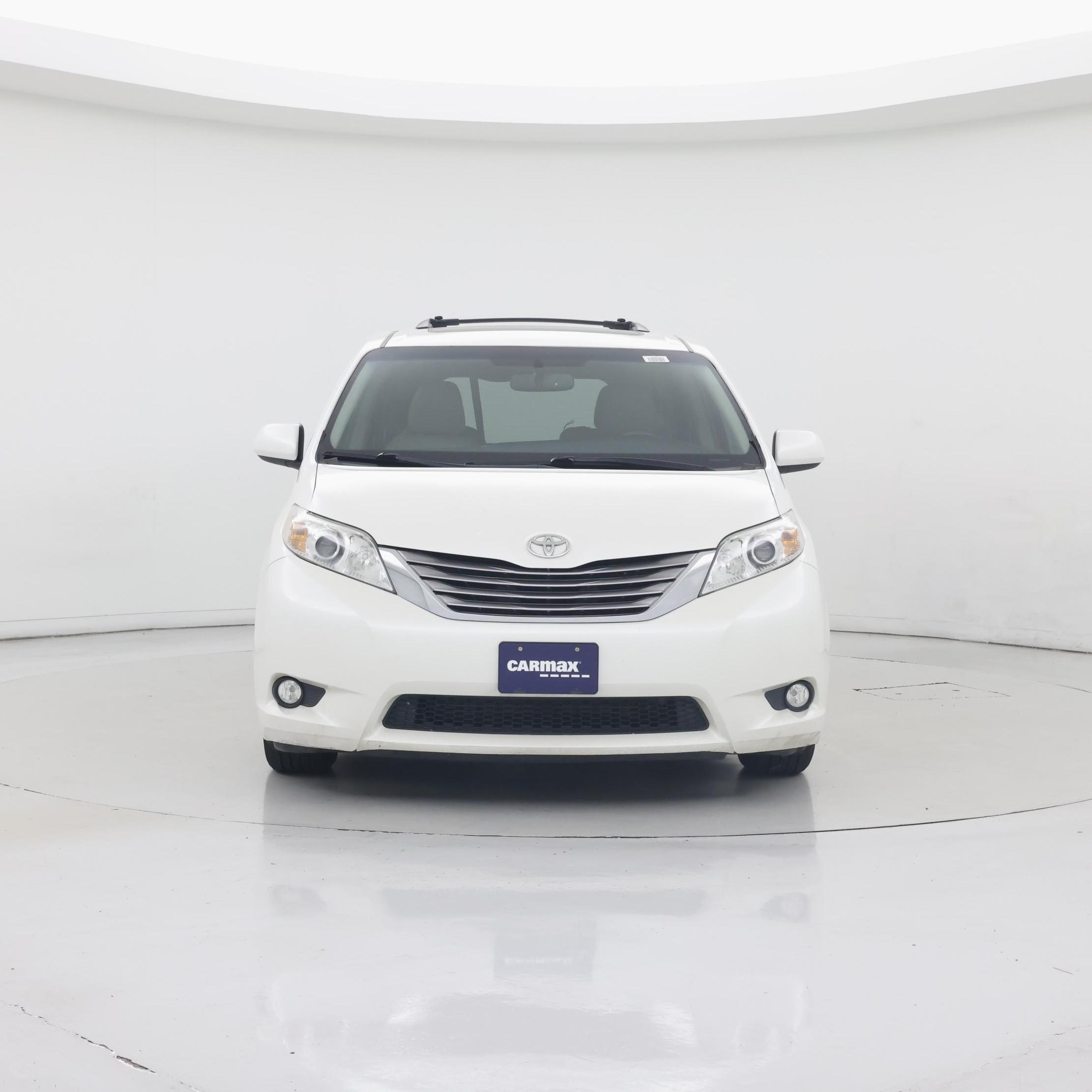 Thumbnail: 2017 Toyota Sienna - 5