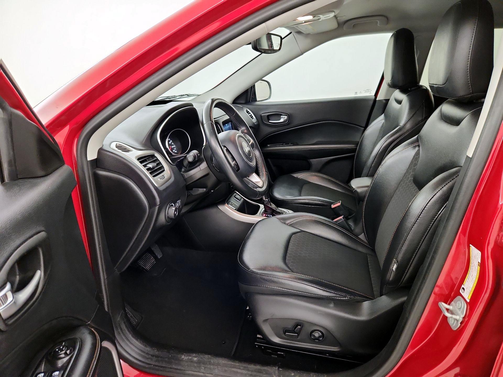 Thumbnail: 2018 Jeep Compass - 11
