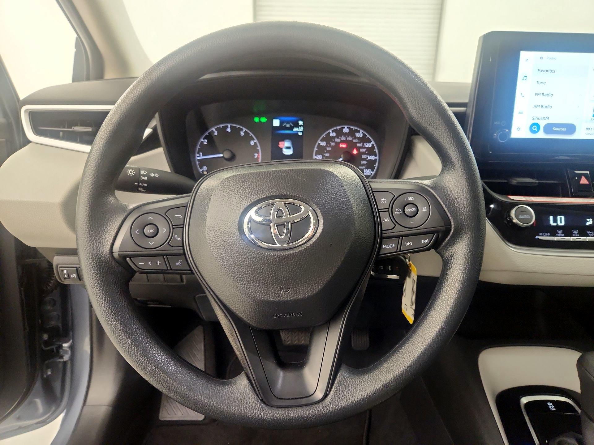 Thumbnail: 2025 Toyota Corolla - 10
