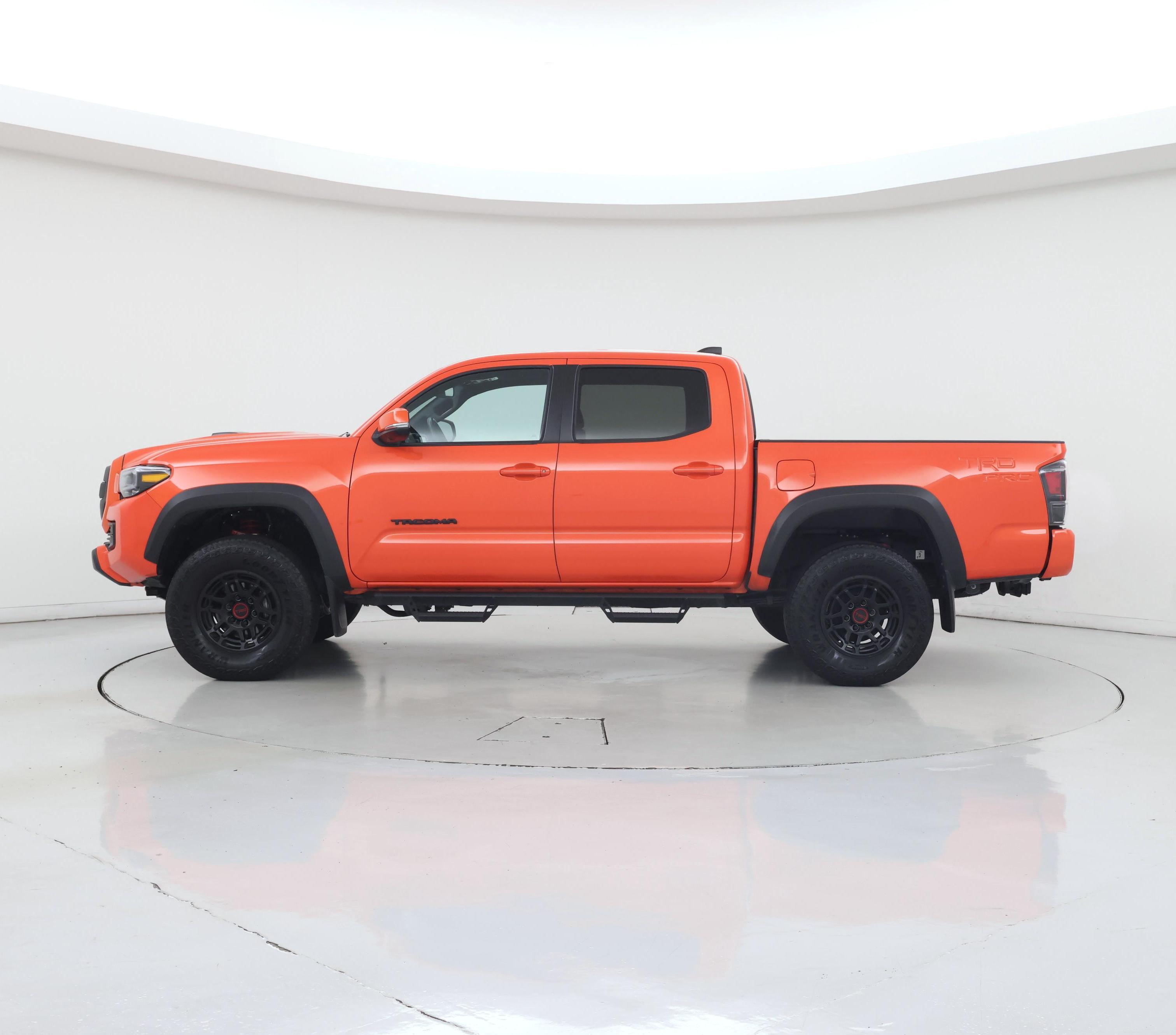 Thumbnail: 2023 Toyota Tacoma - 3