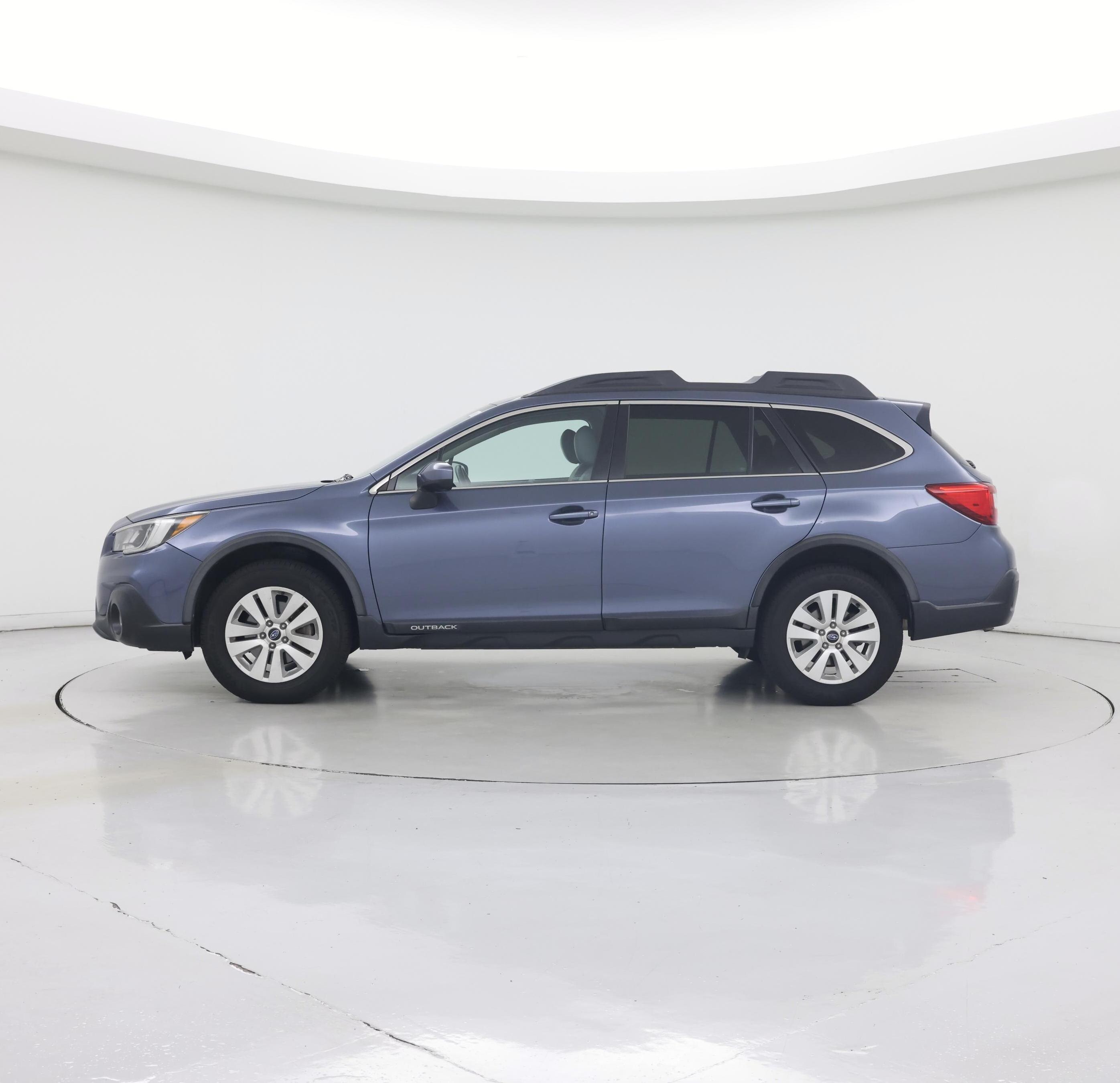 Thumbnail: 2018 Subaru Outback - 3