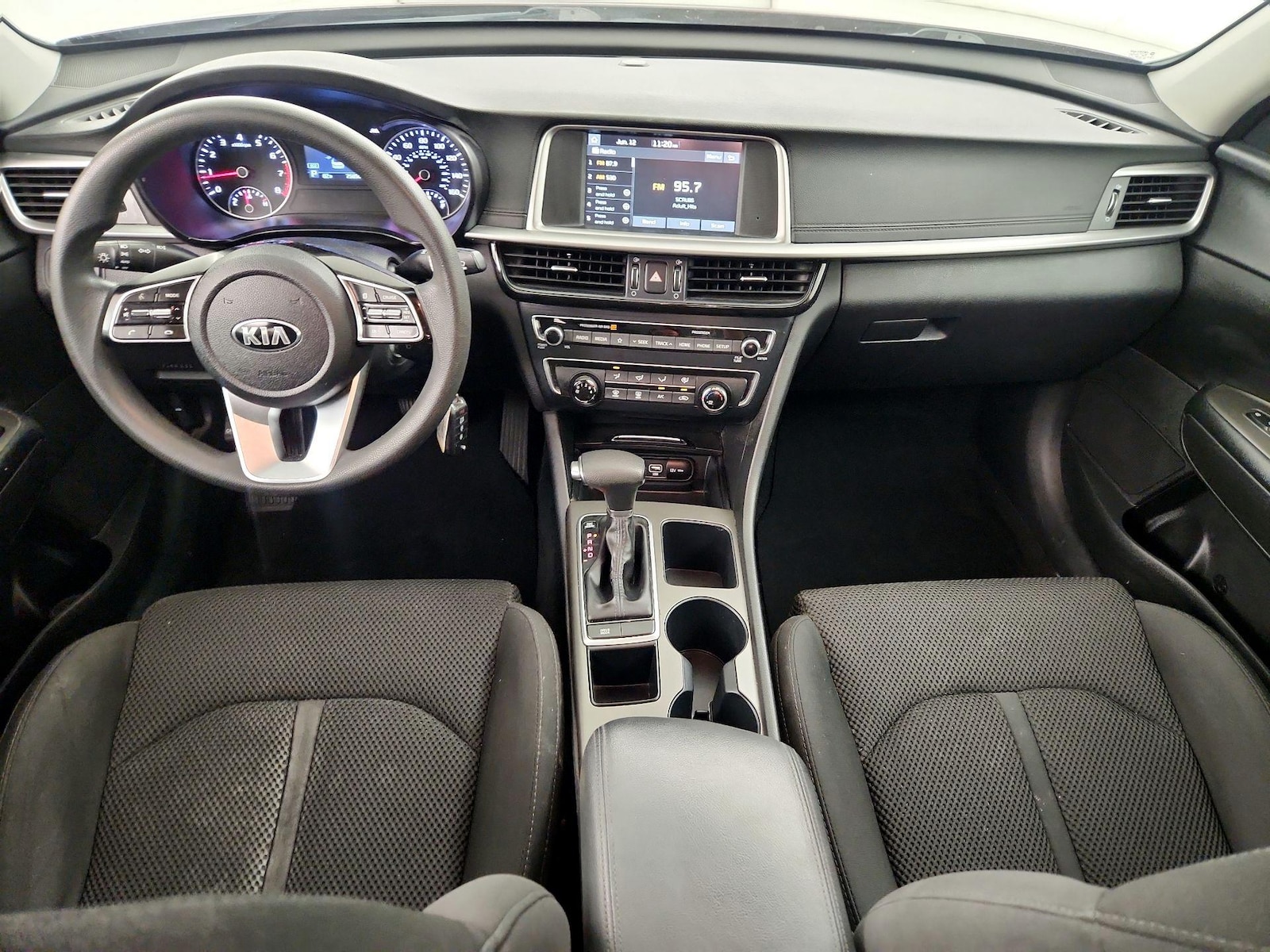 2020 Kia Optima LX - Photo 10