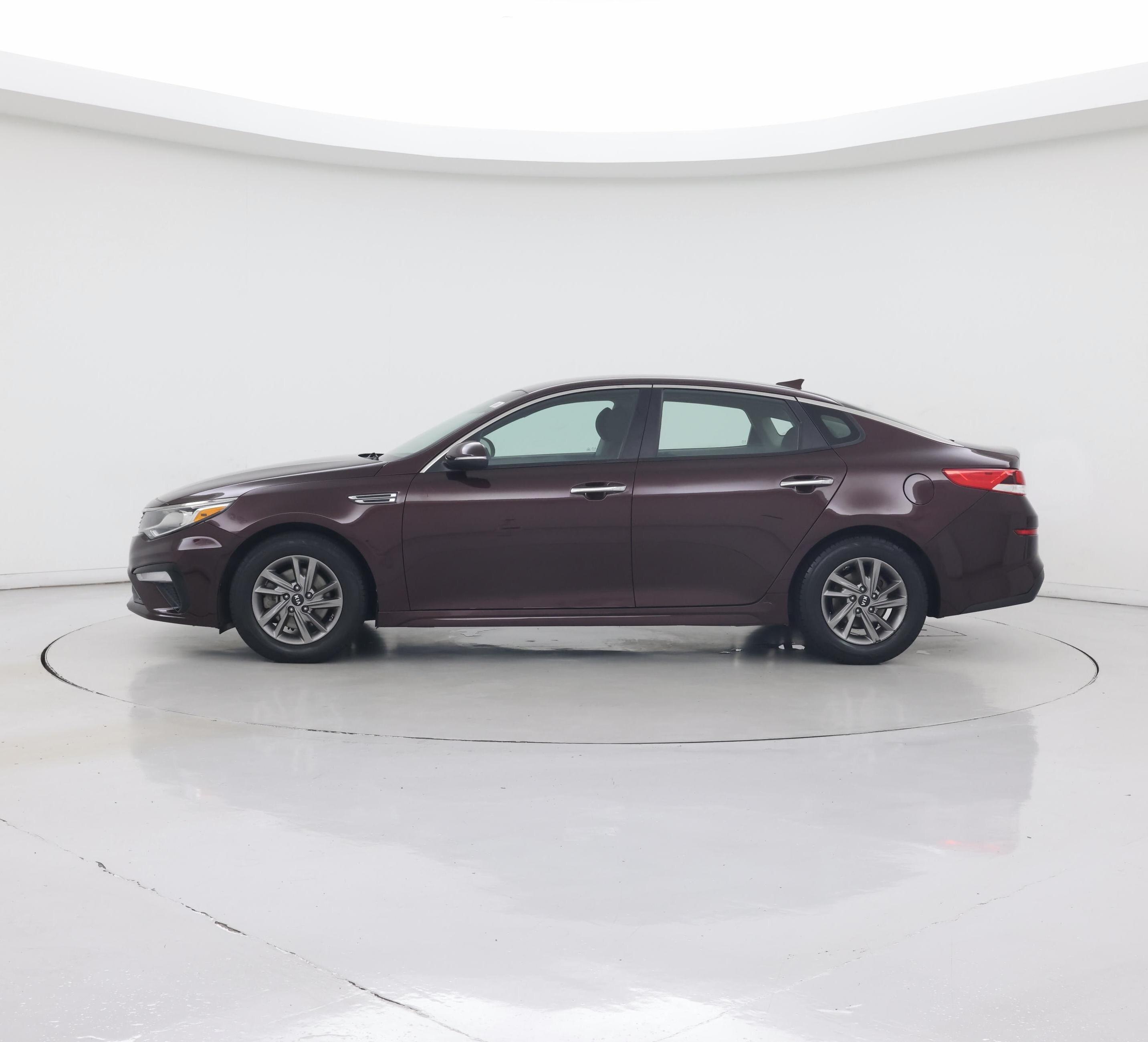 Thumbnail: 2020 Kia Optima - 3