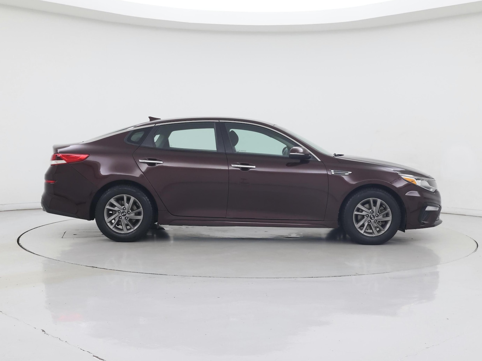 2020 Kia Optima LX - Photo 8