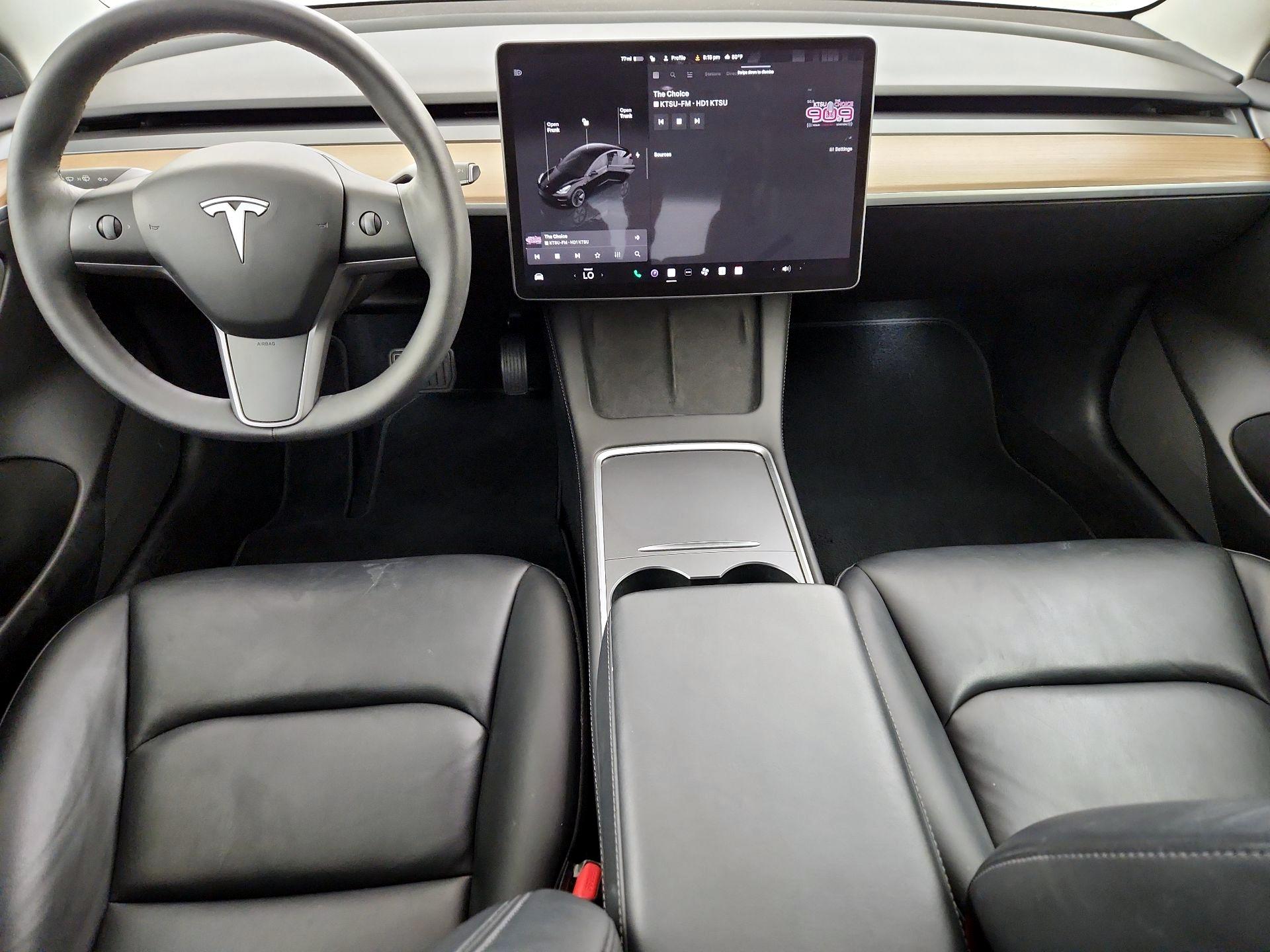 Thumbnail: 2022 Tesla Model 3 - 9